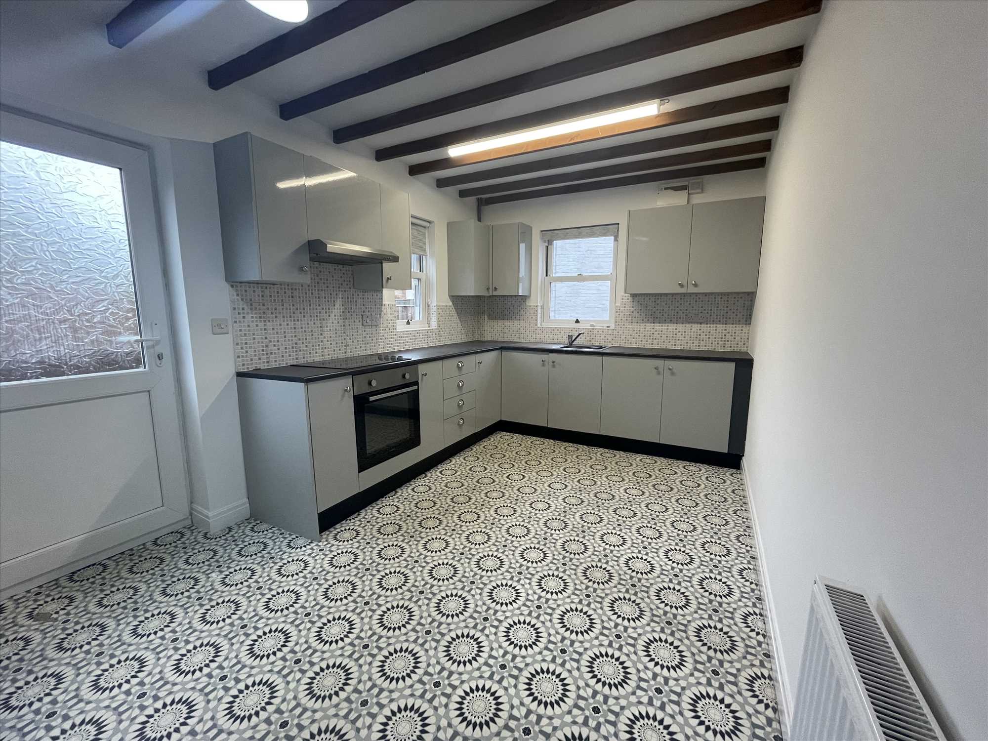 Hungate Lane - Picture 3