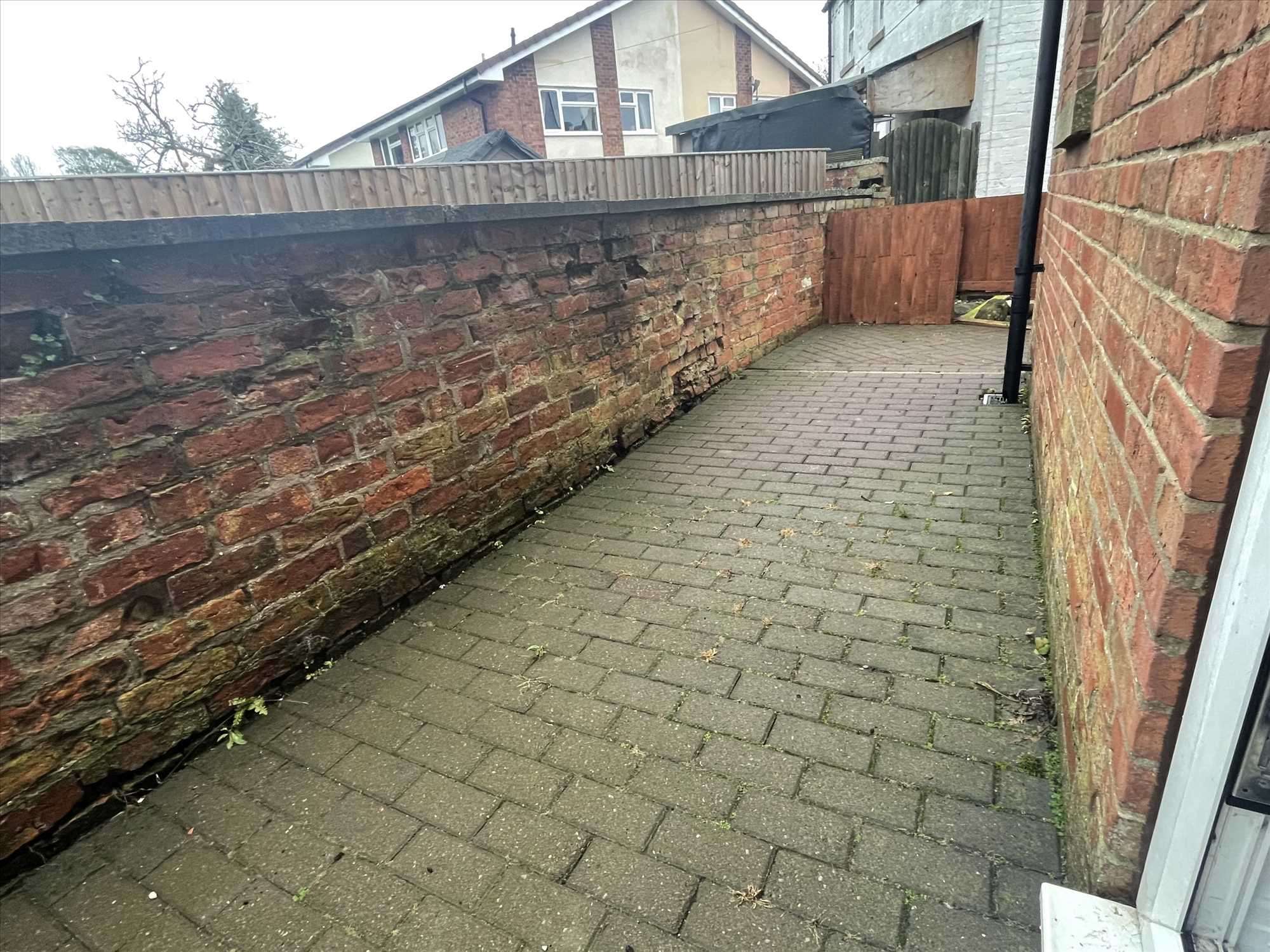 Hungate Lane - Picture 7