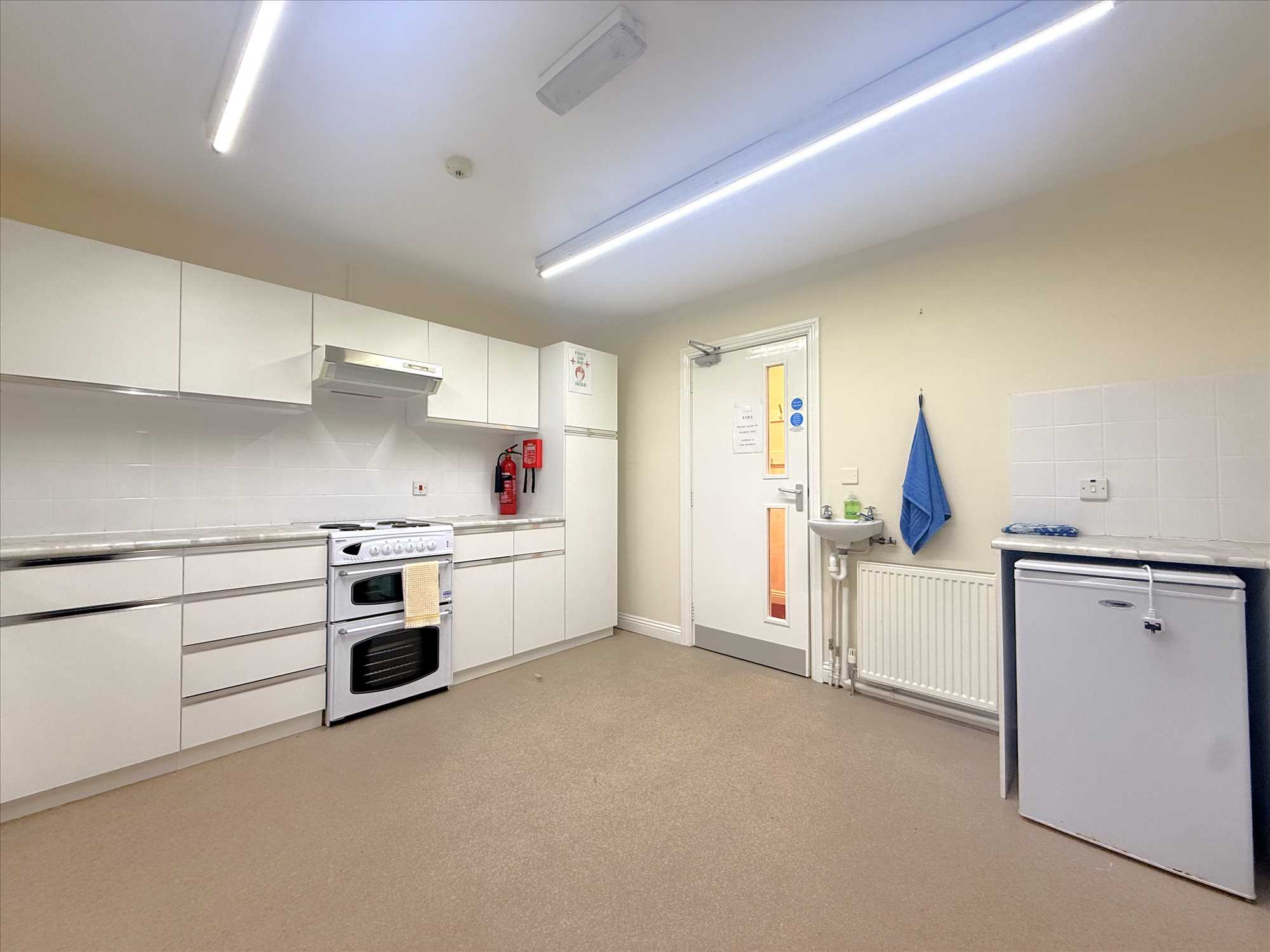 CROSS HILL METHODIST CHURCH, HUNMANBY - Picture 12