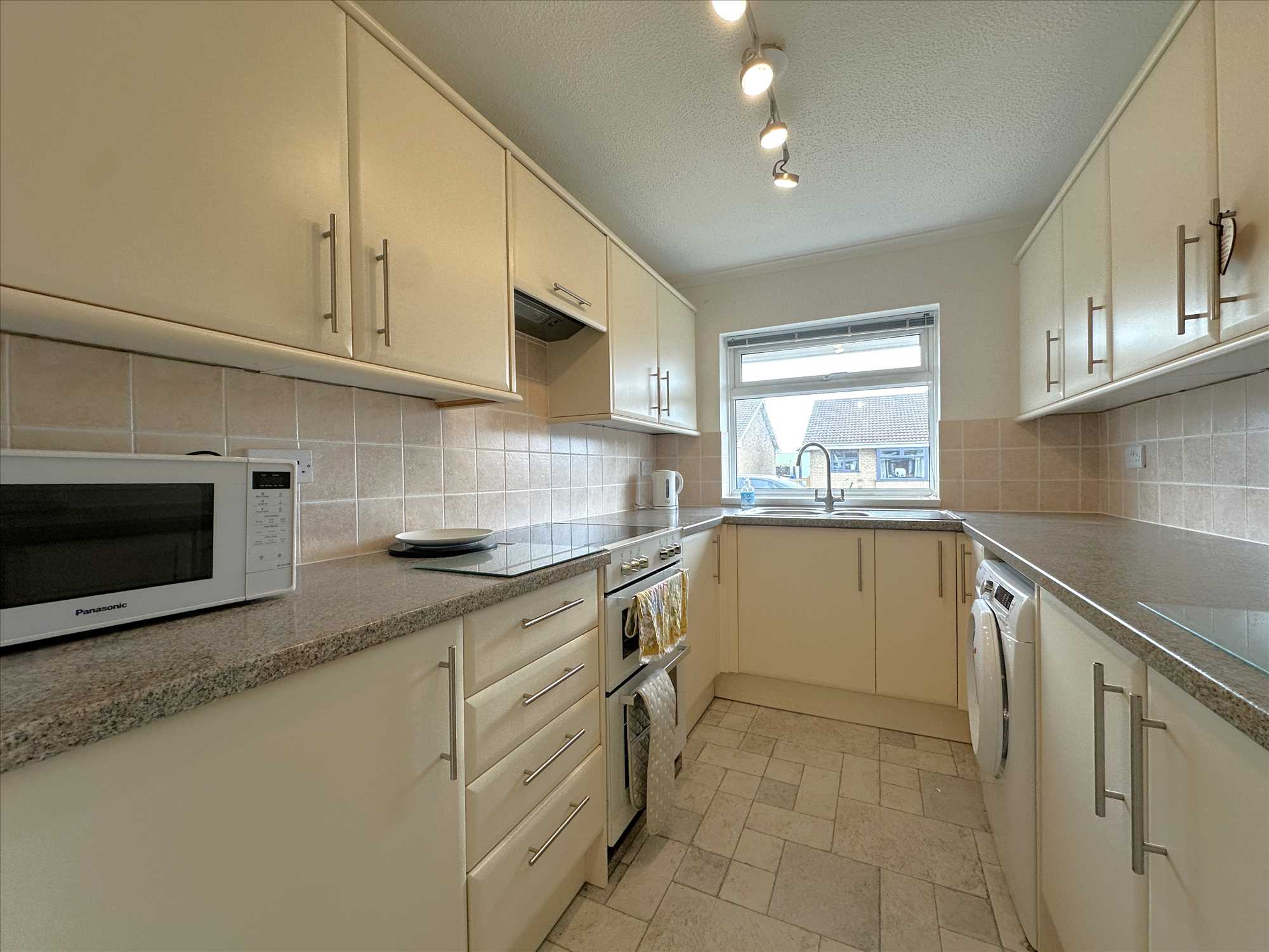 Cherry Tree Drive, Filey - Picture 7