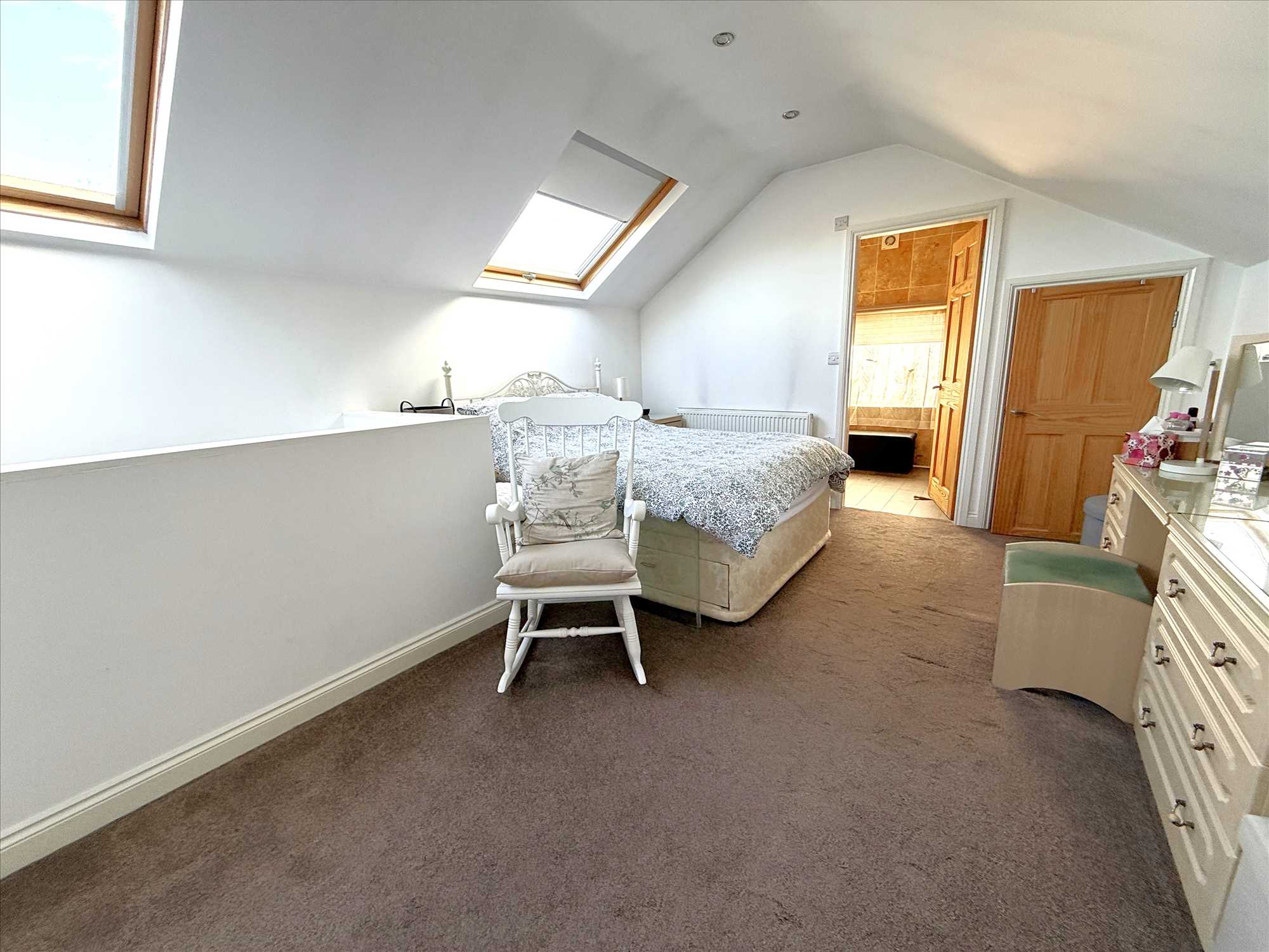 Lodge Gardens, Gristhorpe - Picture 12