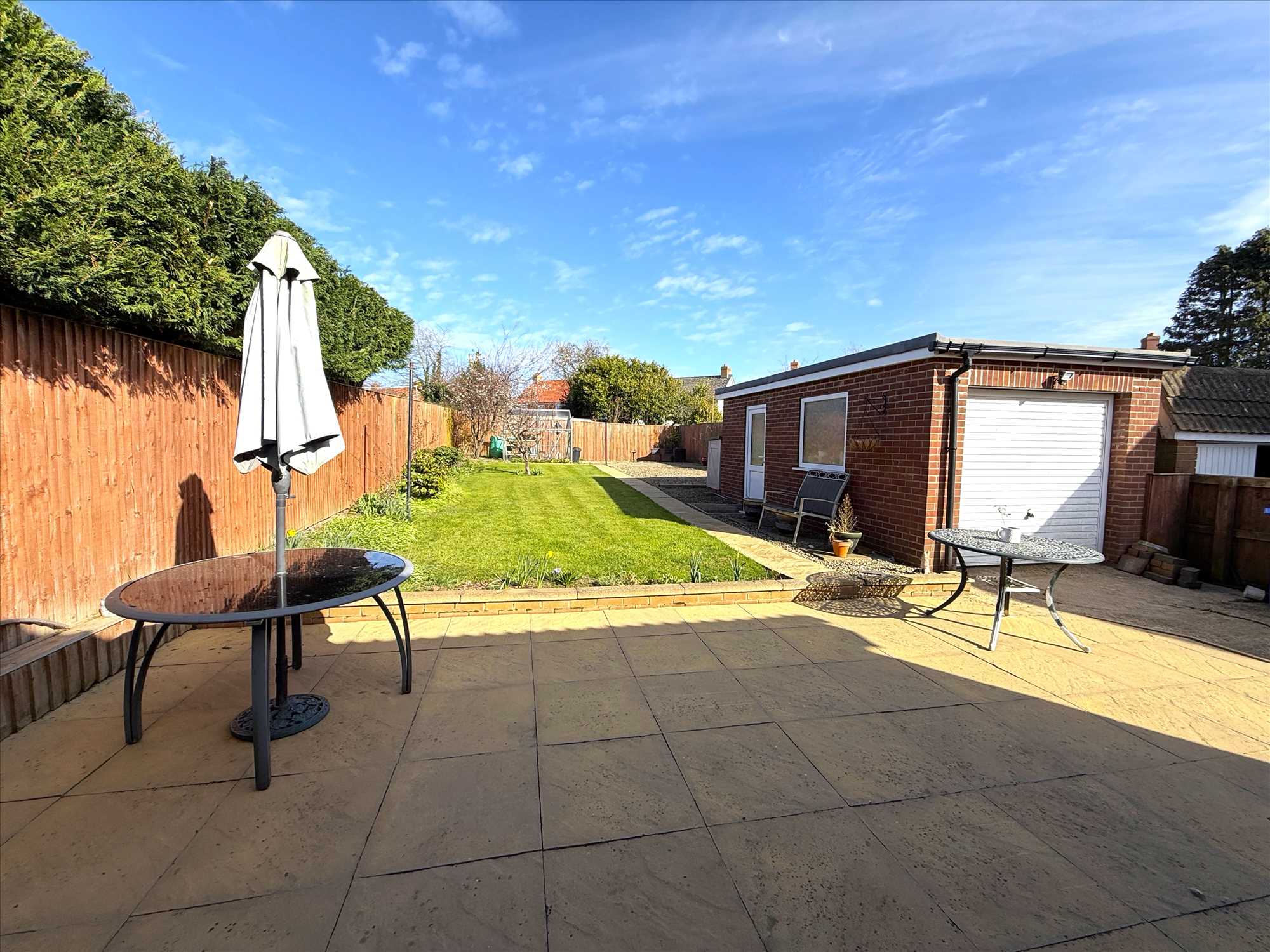 Lodge Gardens, Gristhorpe - Picture 15