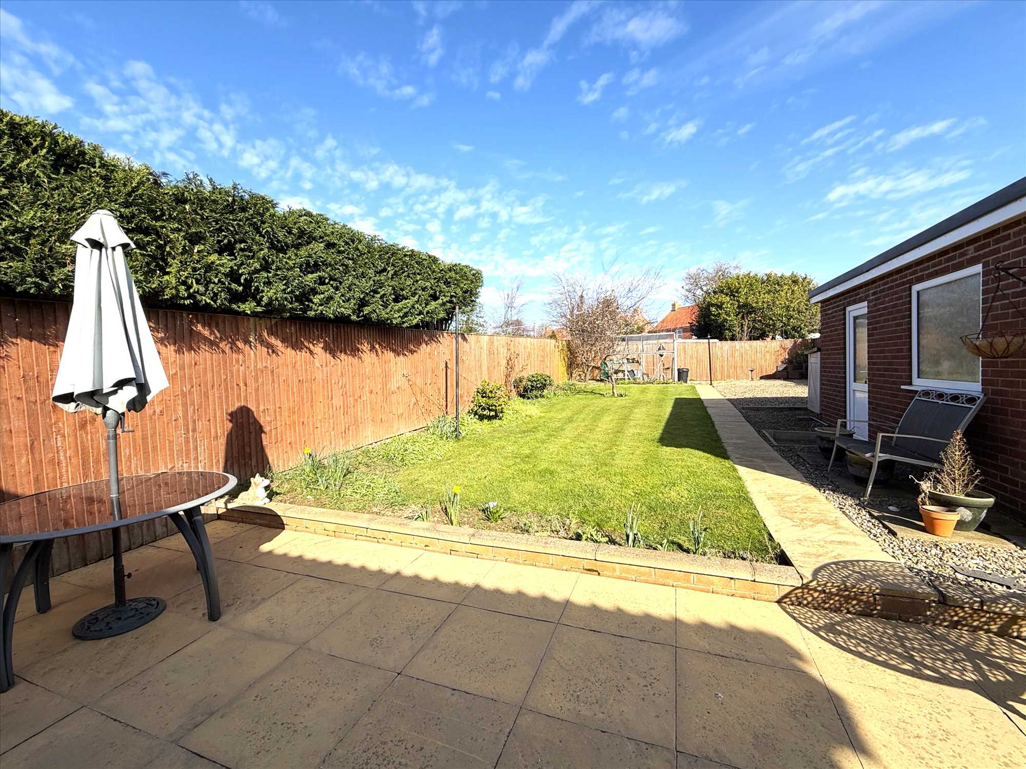 Lodge Gardens, Gristhorpe - Picture 17