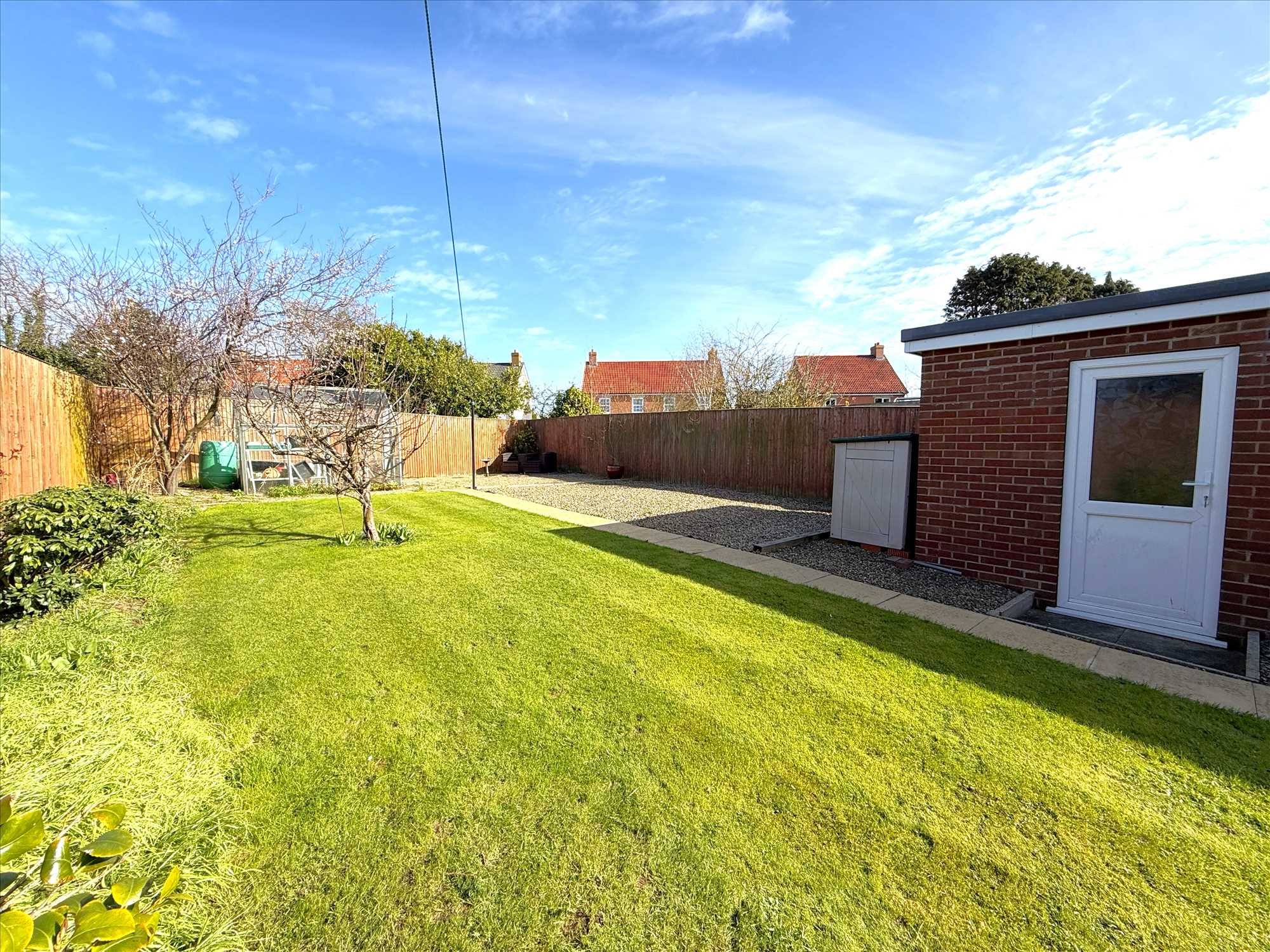 Lodge Gardens, Gristhorpe - Picture 18