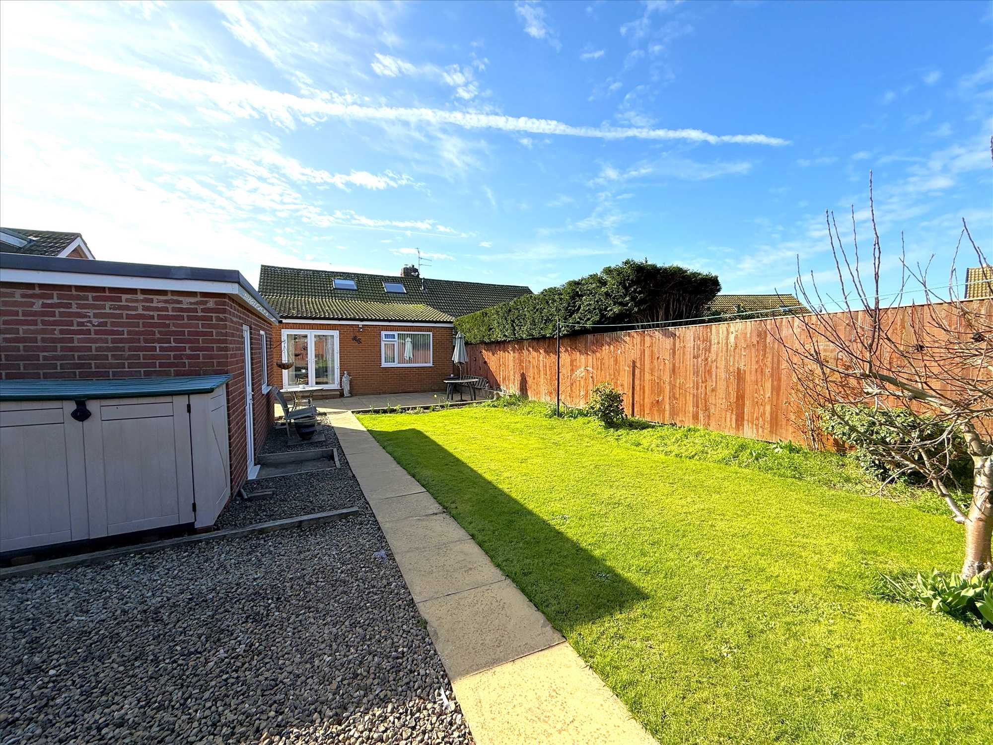 Lodge Gardens, Gristhorpe - Picture 19