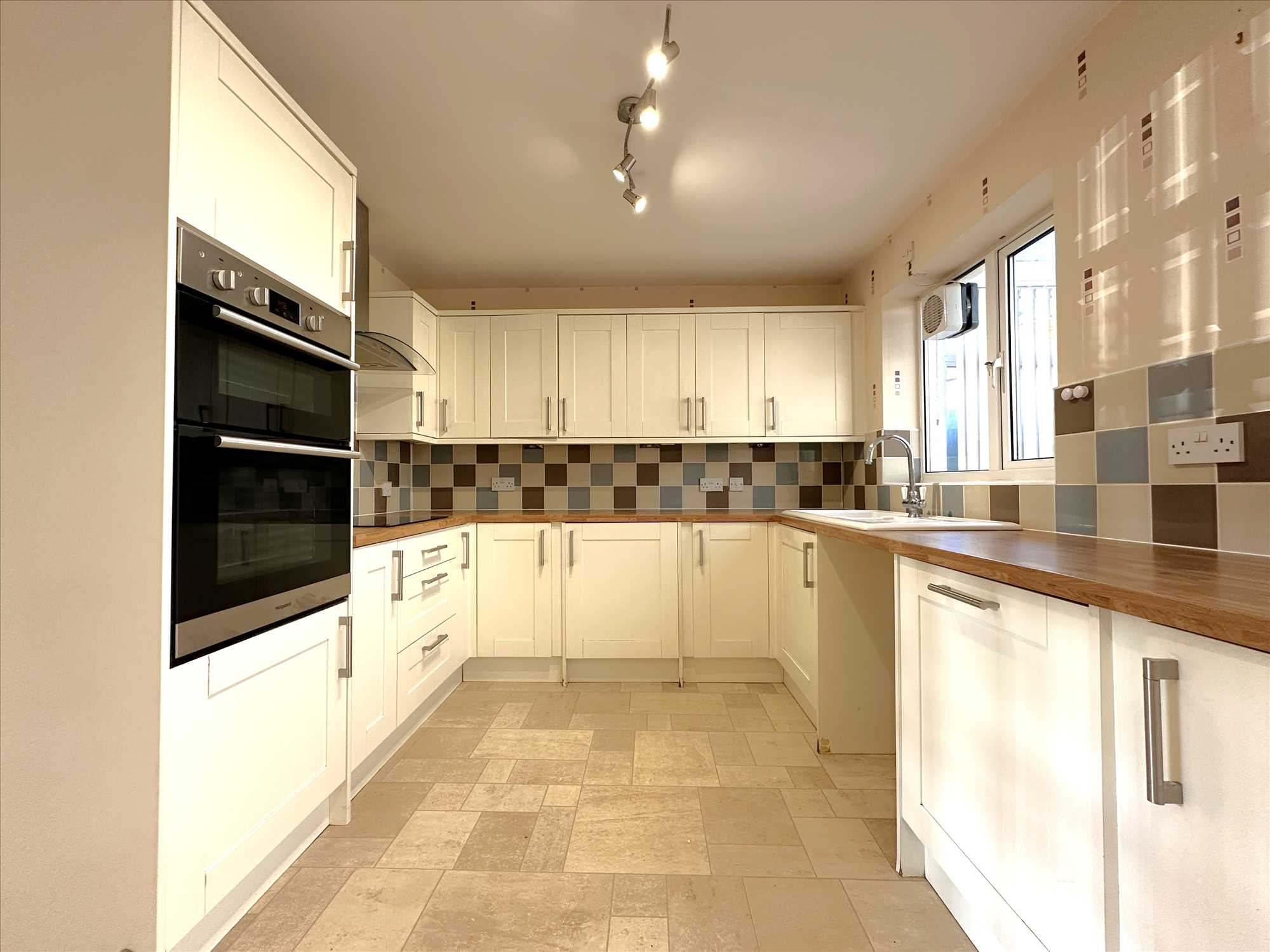 Cygnet Close, Filey - Picture 9