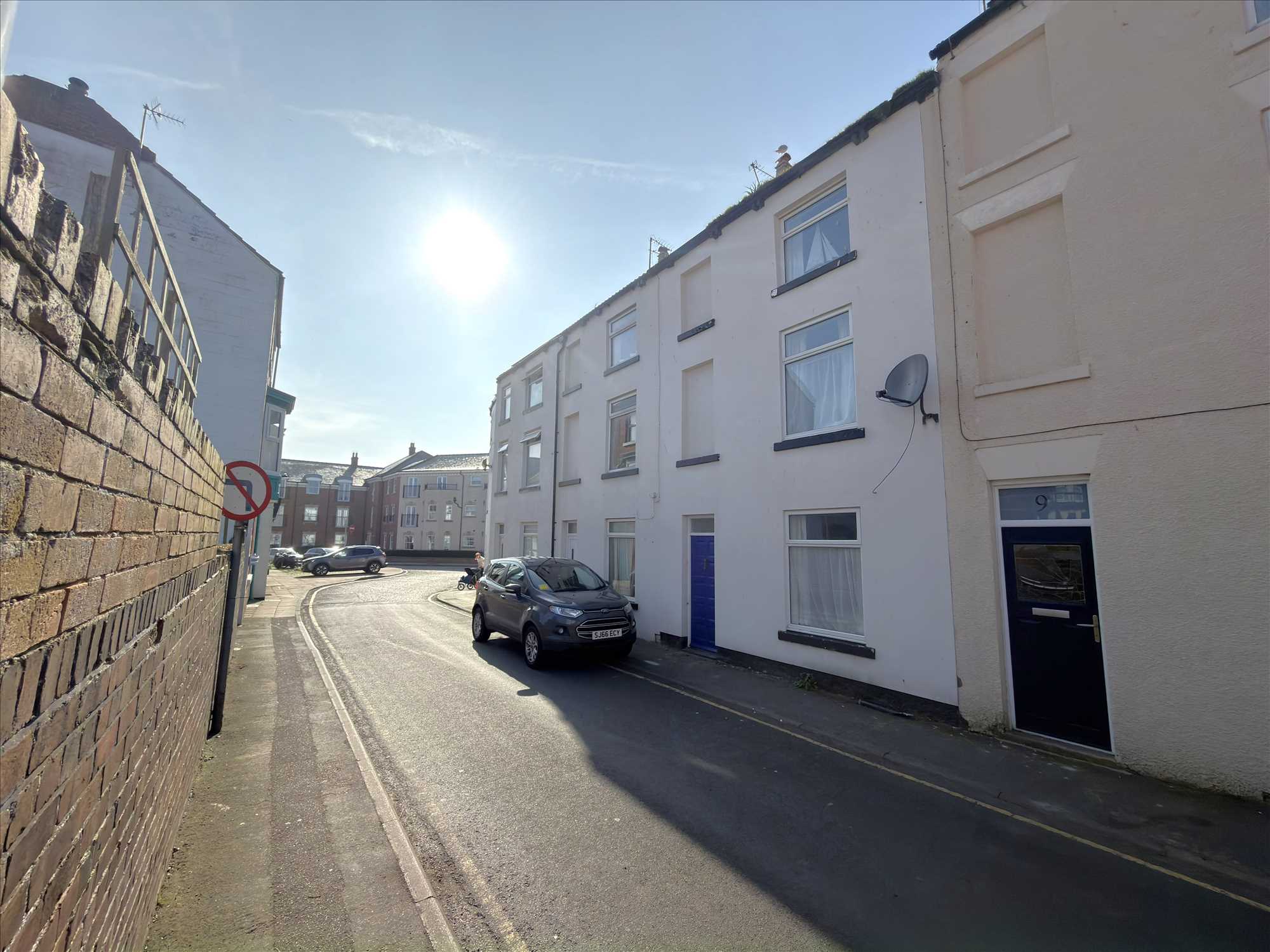 Reynolds Street, Filey - Picture 1
