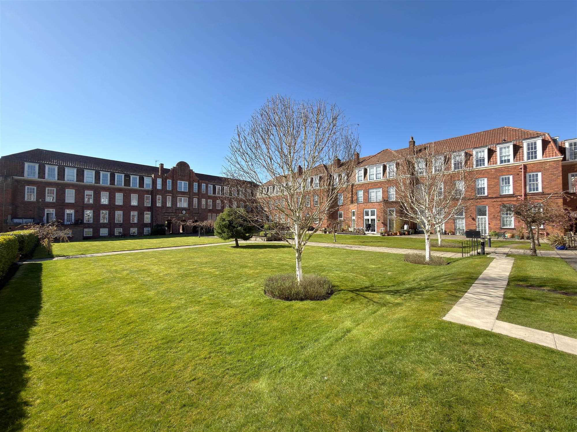 The Quadrangle, Hunmanby Hall, Hunmanby - Picture 23