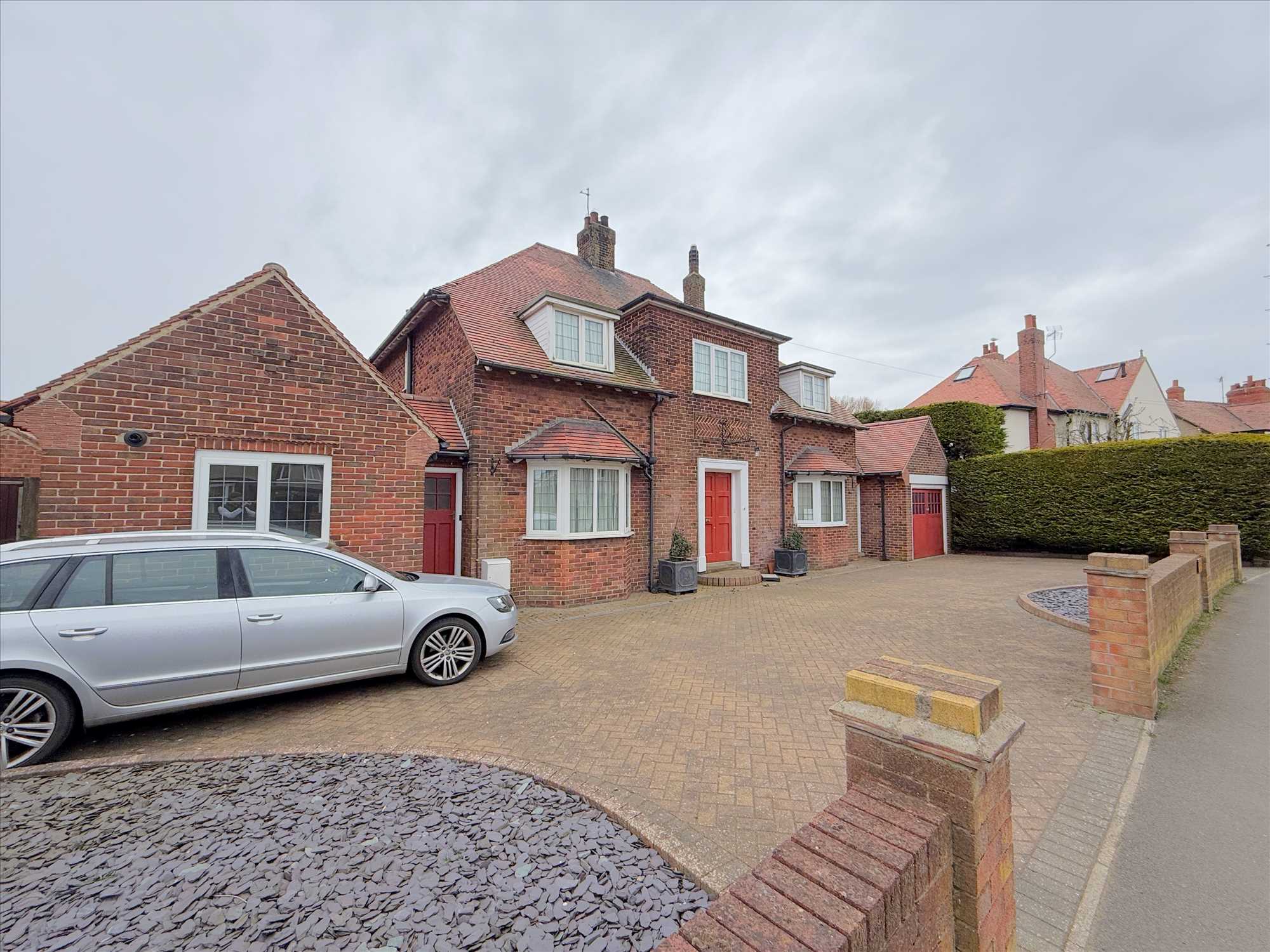 Belle Vue Crescent, Filey - Picture 27