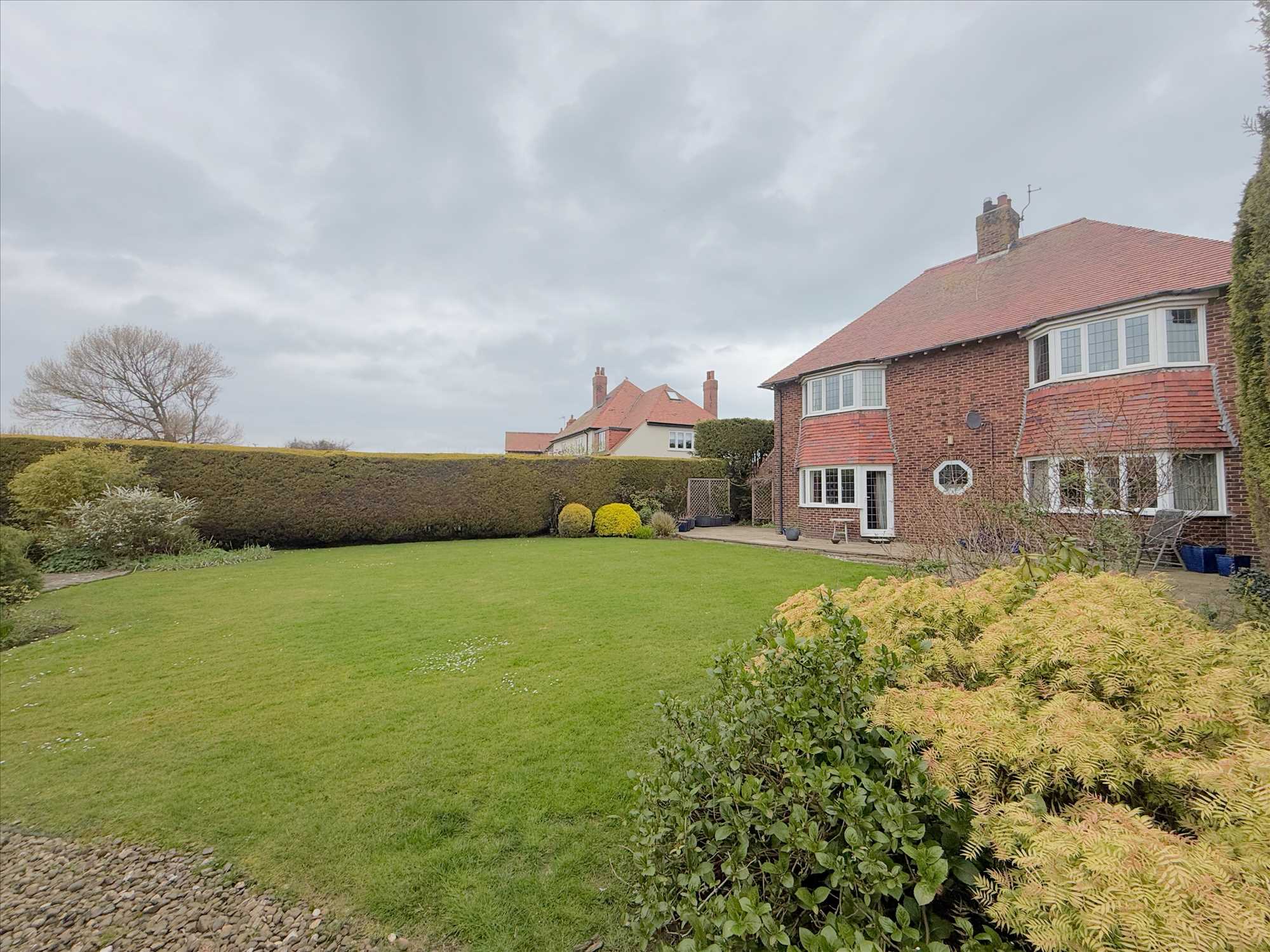 Belle Vue Crescent, Filey - Picture 23