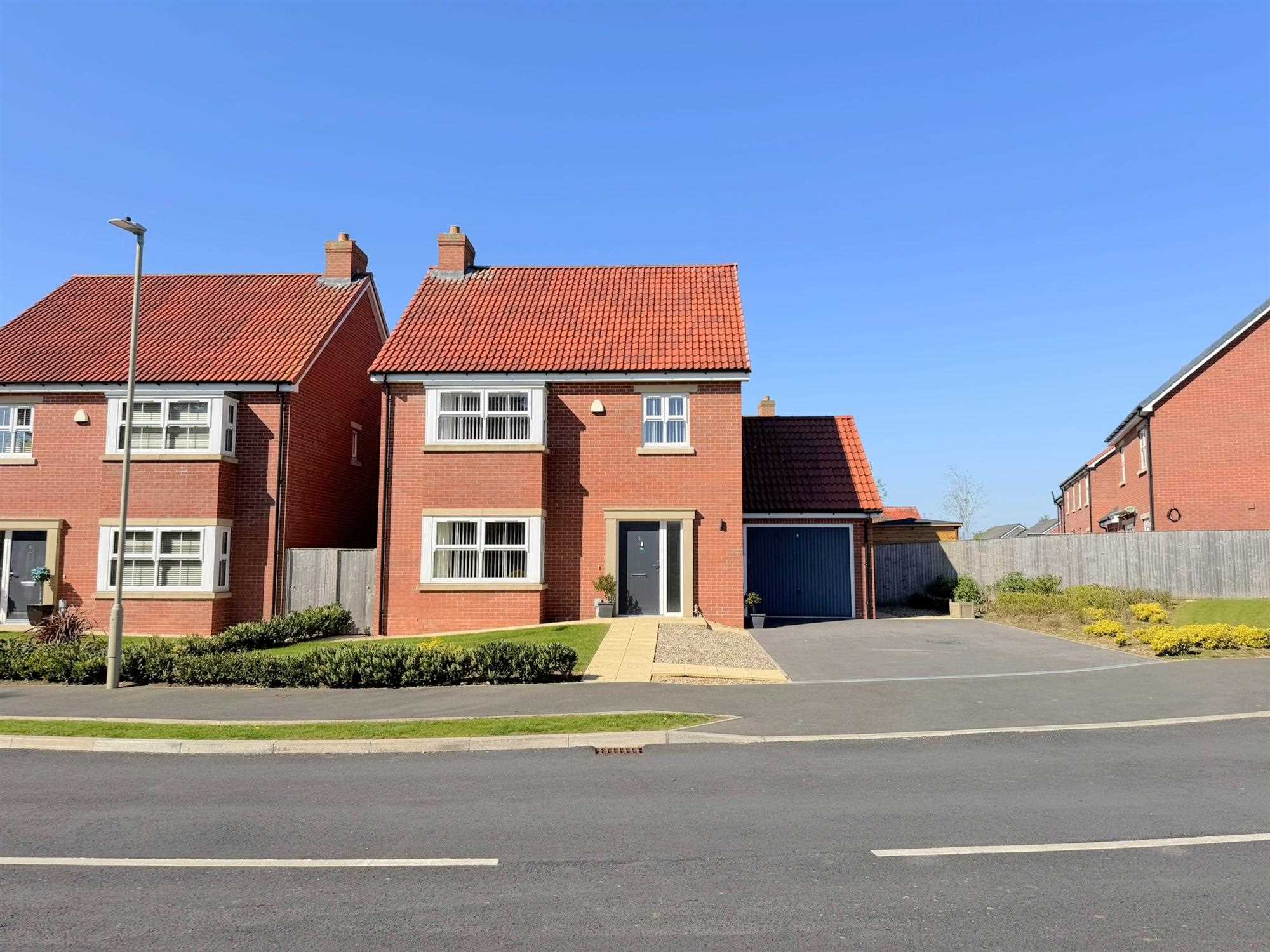 Orchard View Avenue, Gristhorpe, Filey - Picture 2