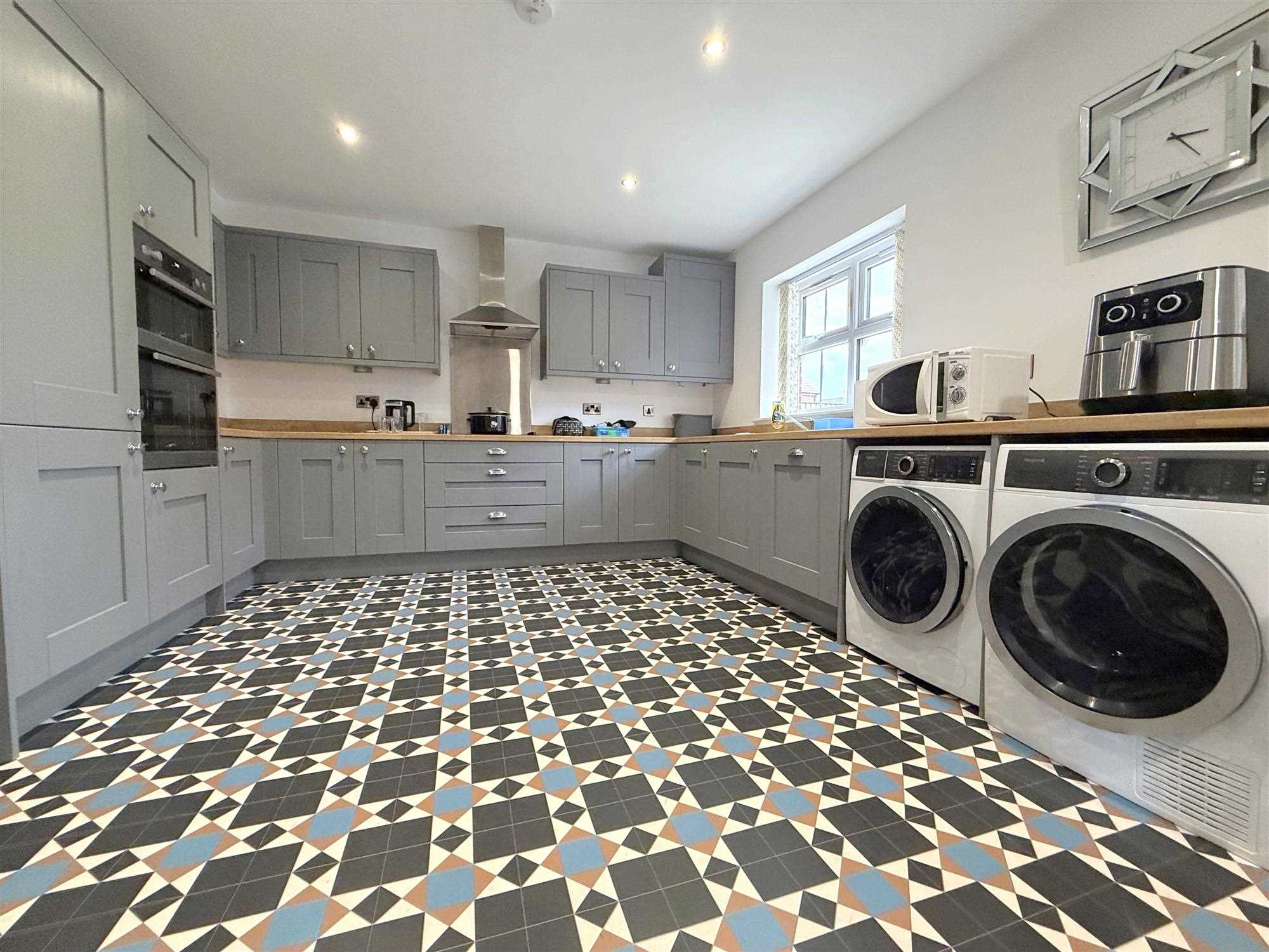 Orchard View Avenue, Gristhorpe, Filey - Picture 6