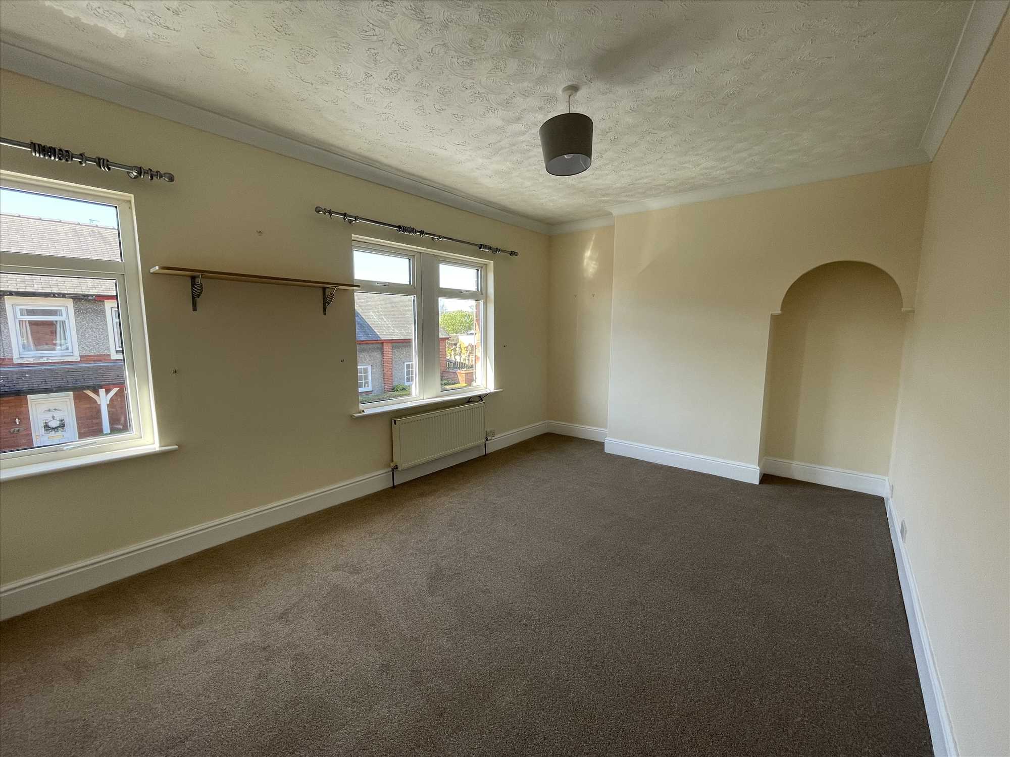 The Avenue - Picture 6