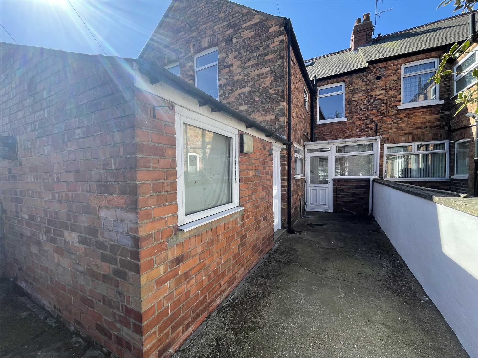 The Avenue - Picture 8