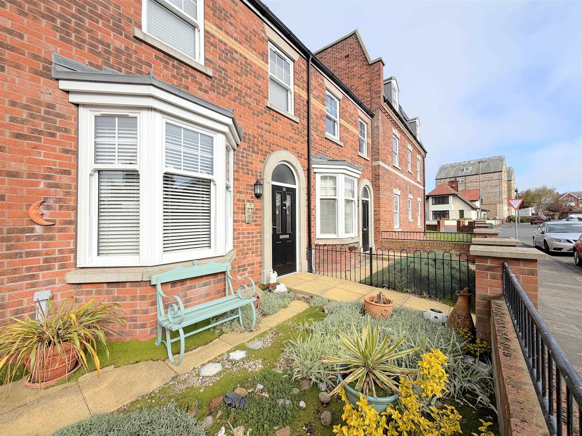 South Crescent Road, Filey - Picture 2