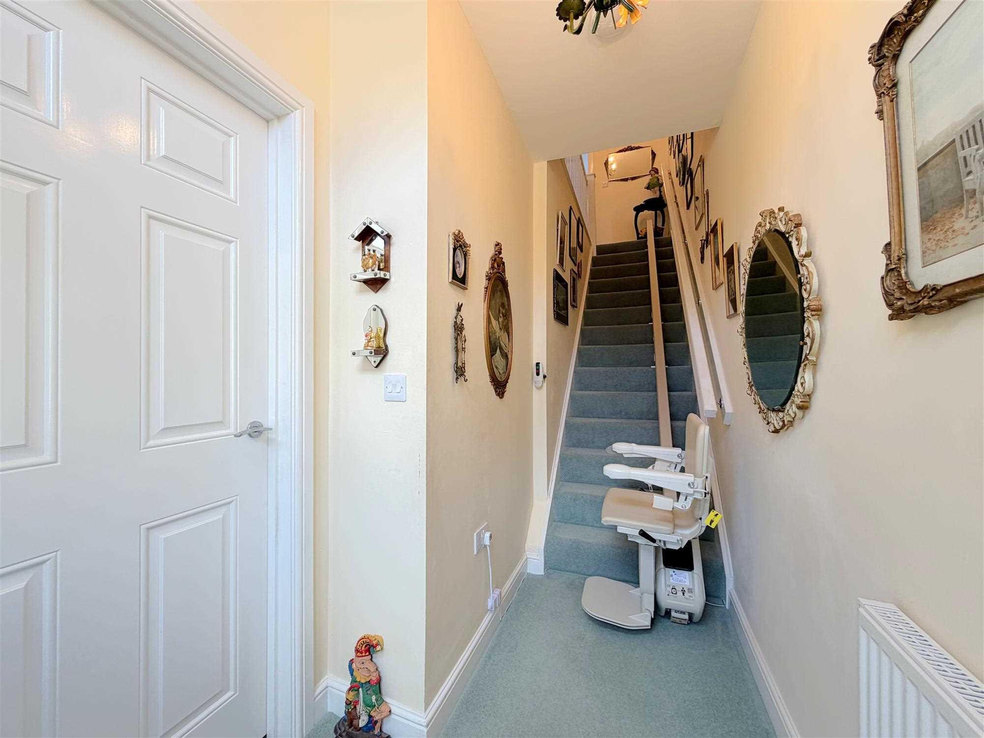 South Crescent Road, Filey - Picture 3