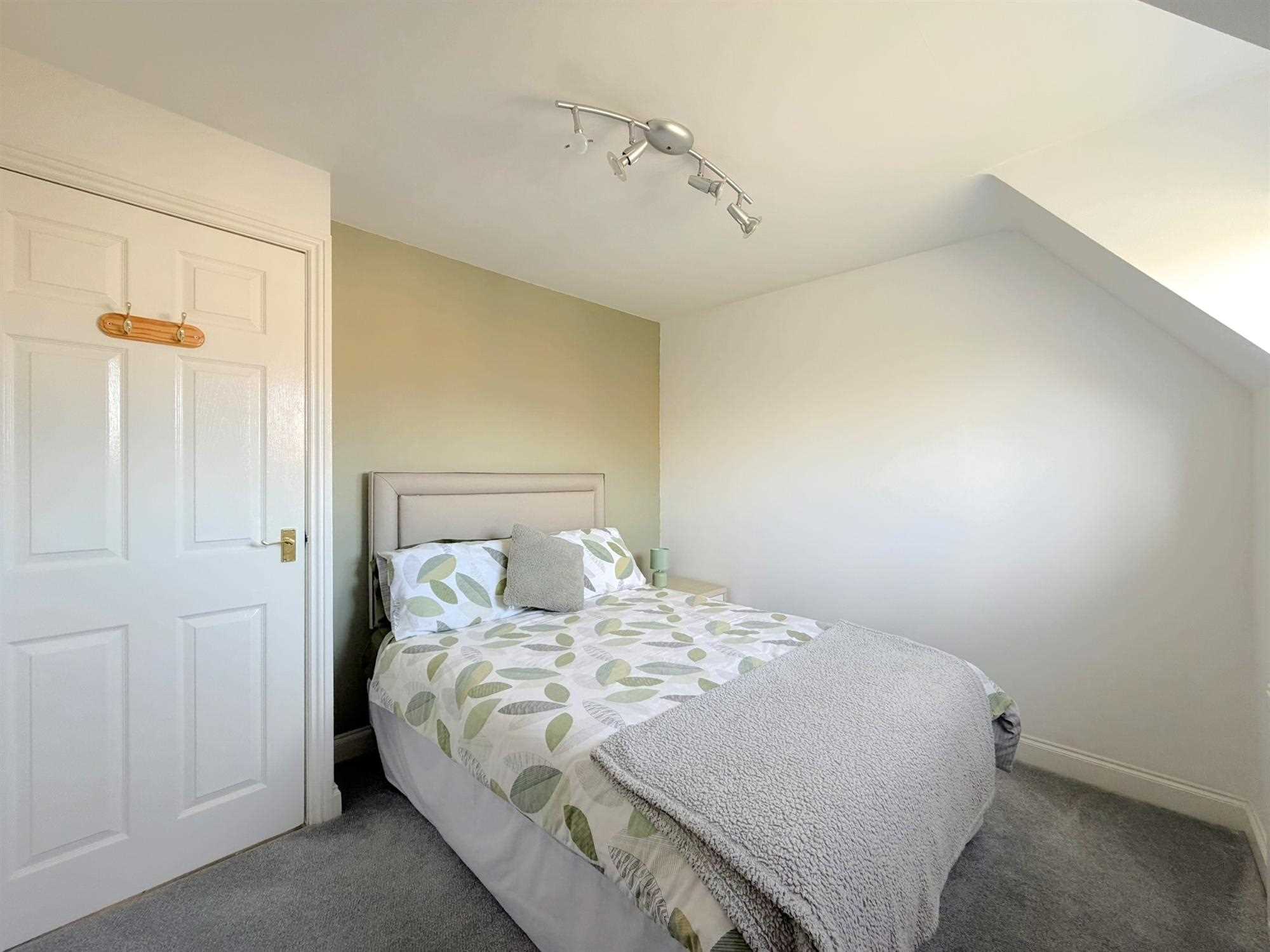 Meadow View, Gristhorpe - Picture 21