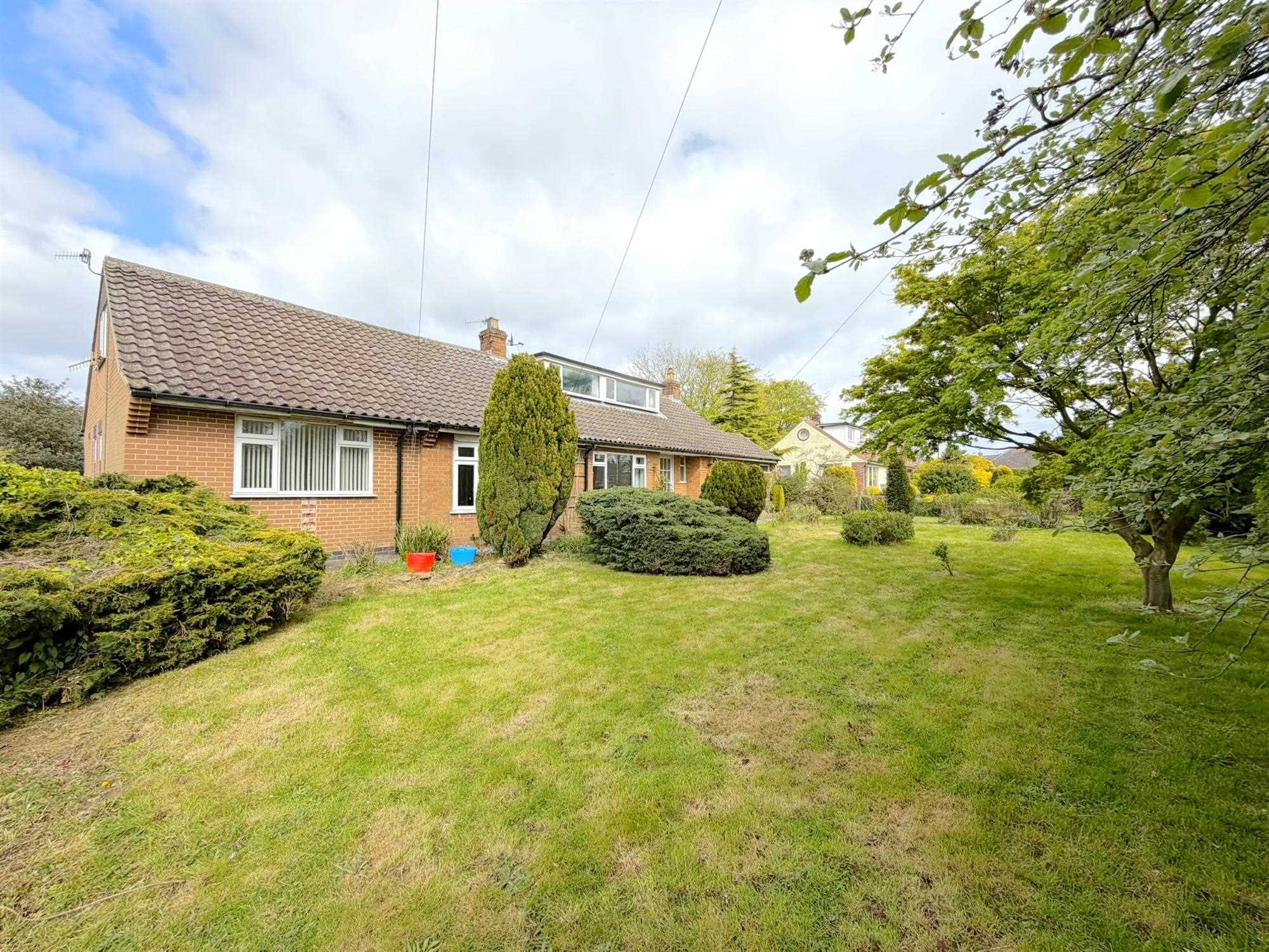 14 Chapel Lane, Cayton - Picture 4