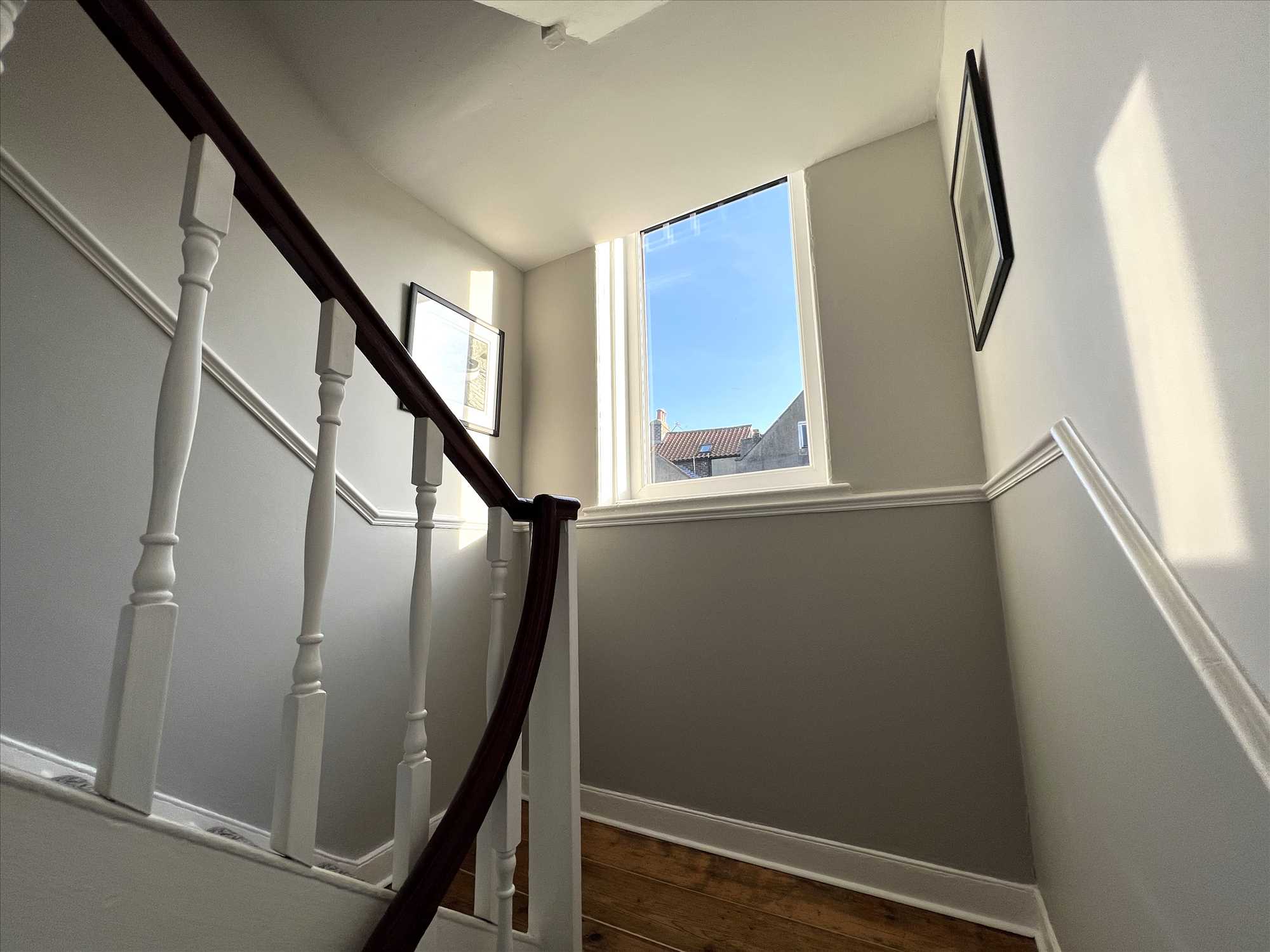 St. Sepulchre Street - Picture 9