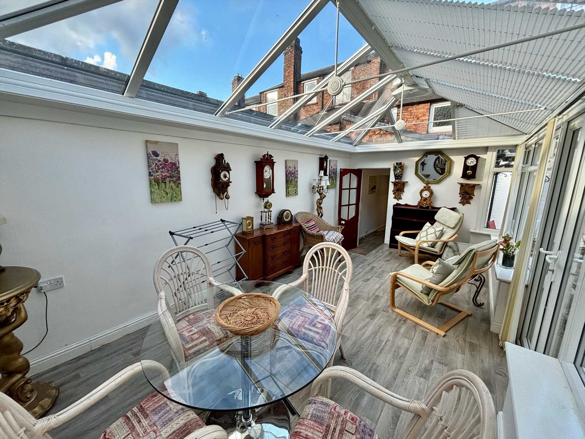 Princess Royal Terrace, Scarborough - Picture 11