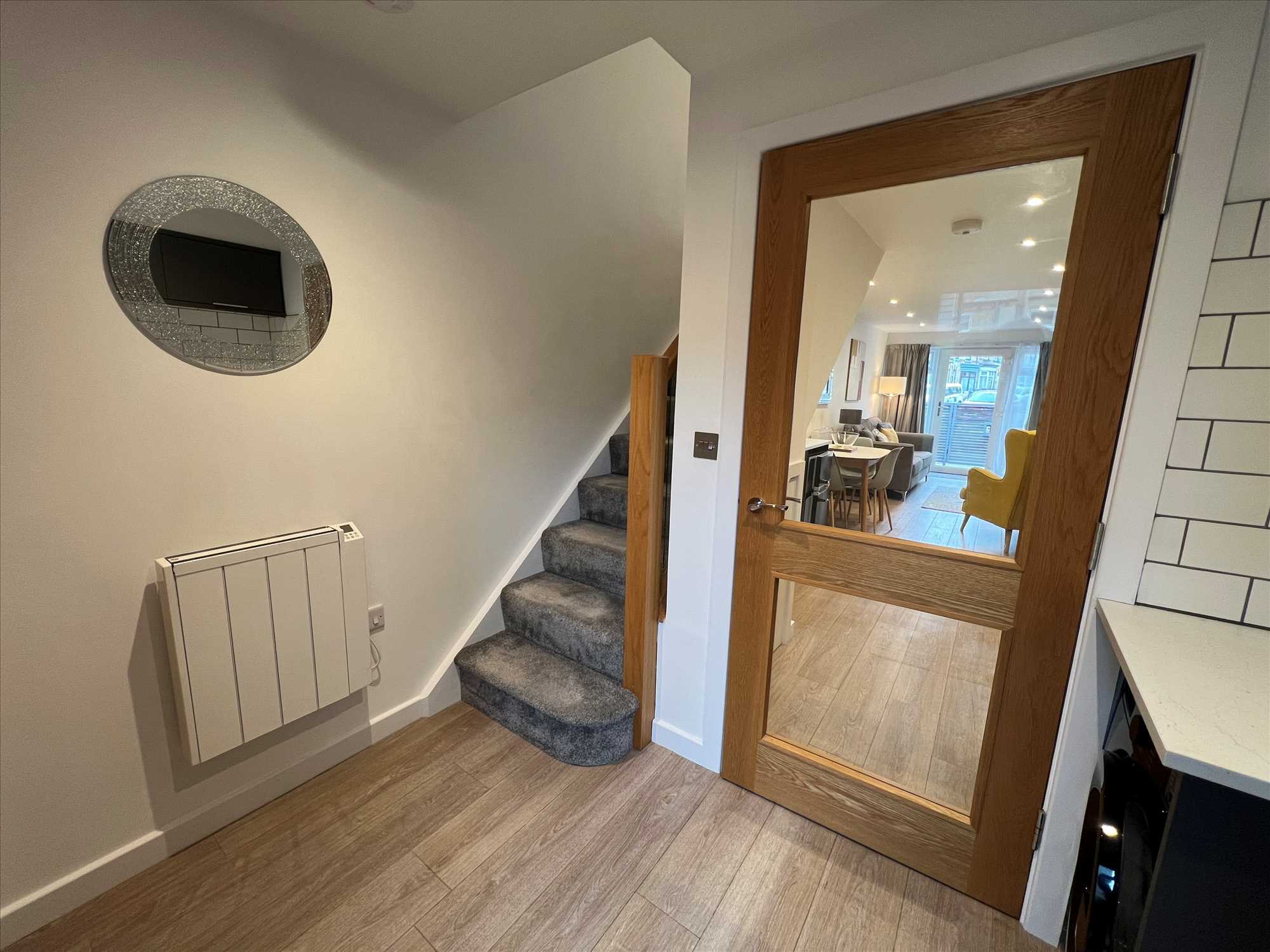 St Johns Road - Picture 9