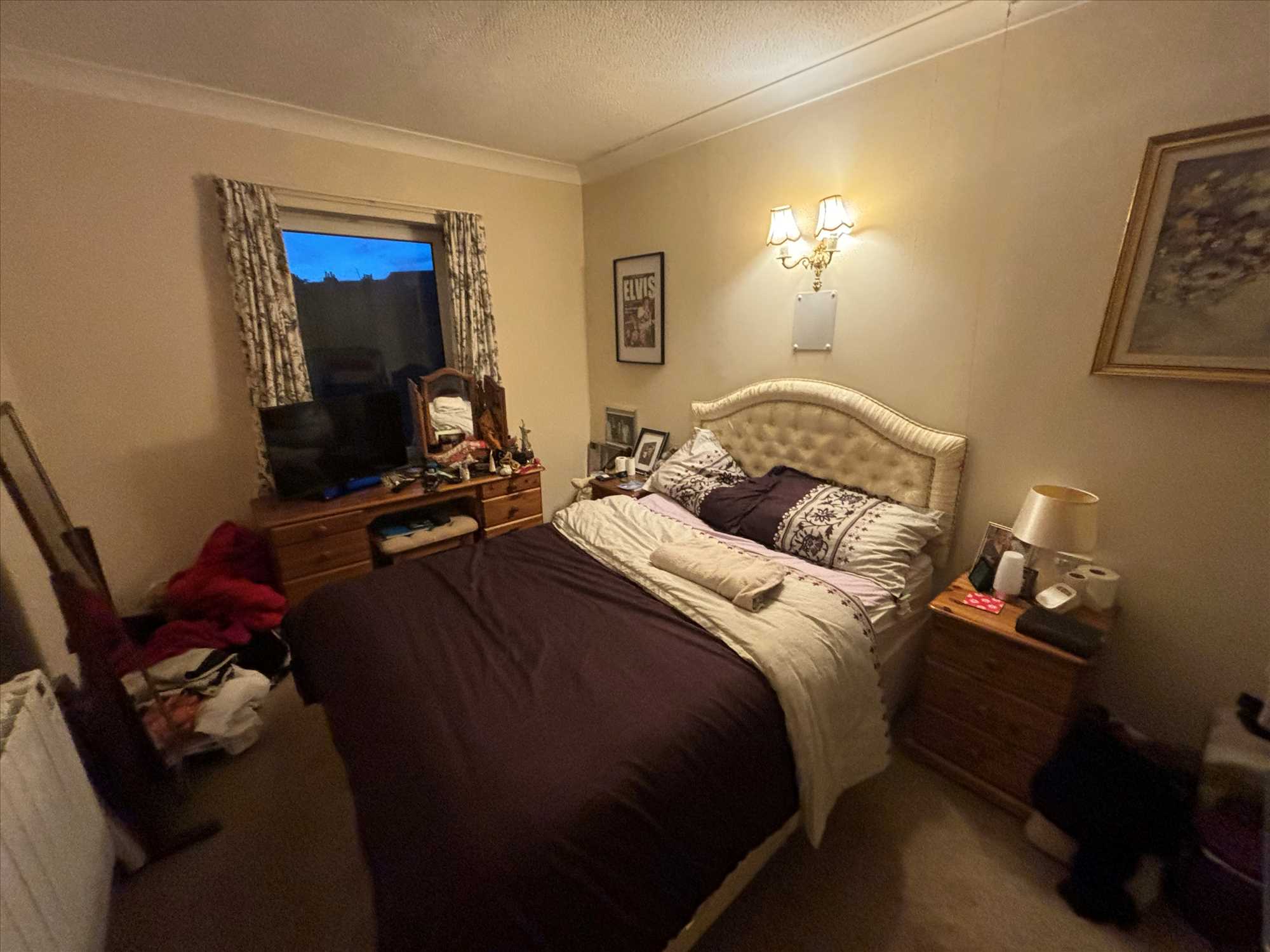Homecrest House - Picture 4