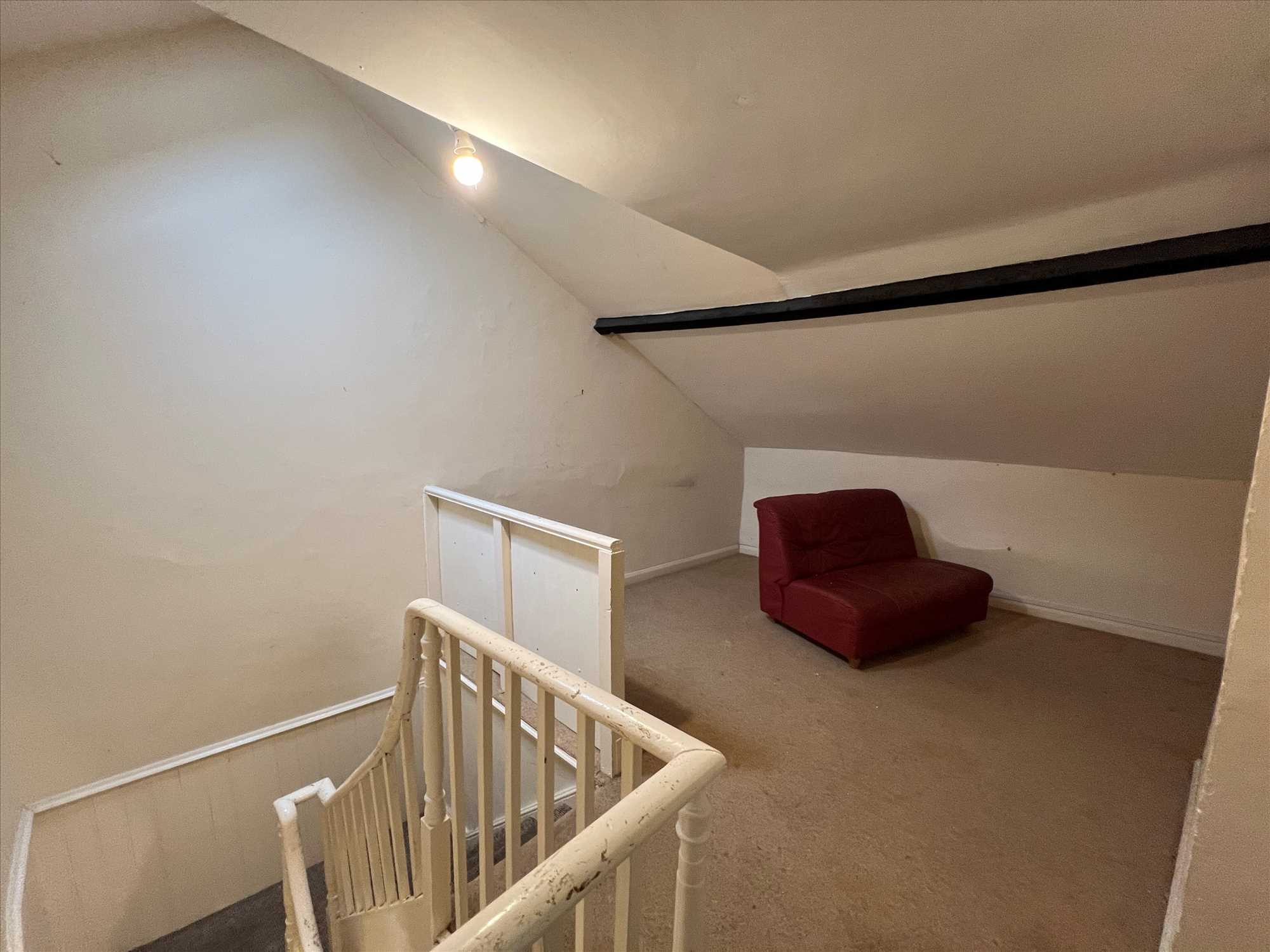 Bedford Street - Picture 12