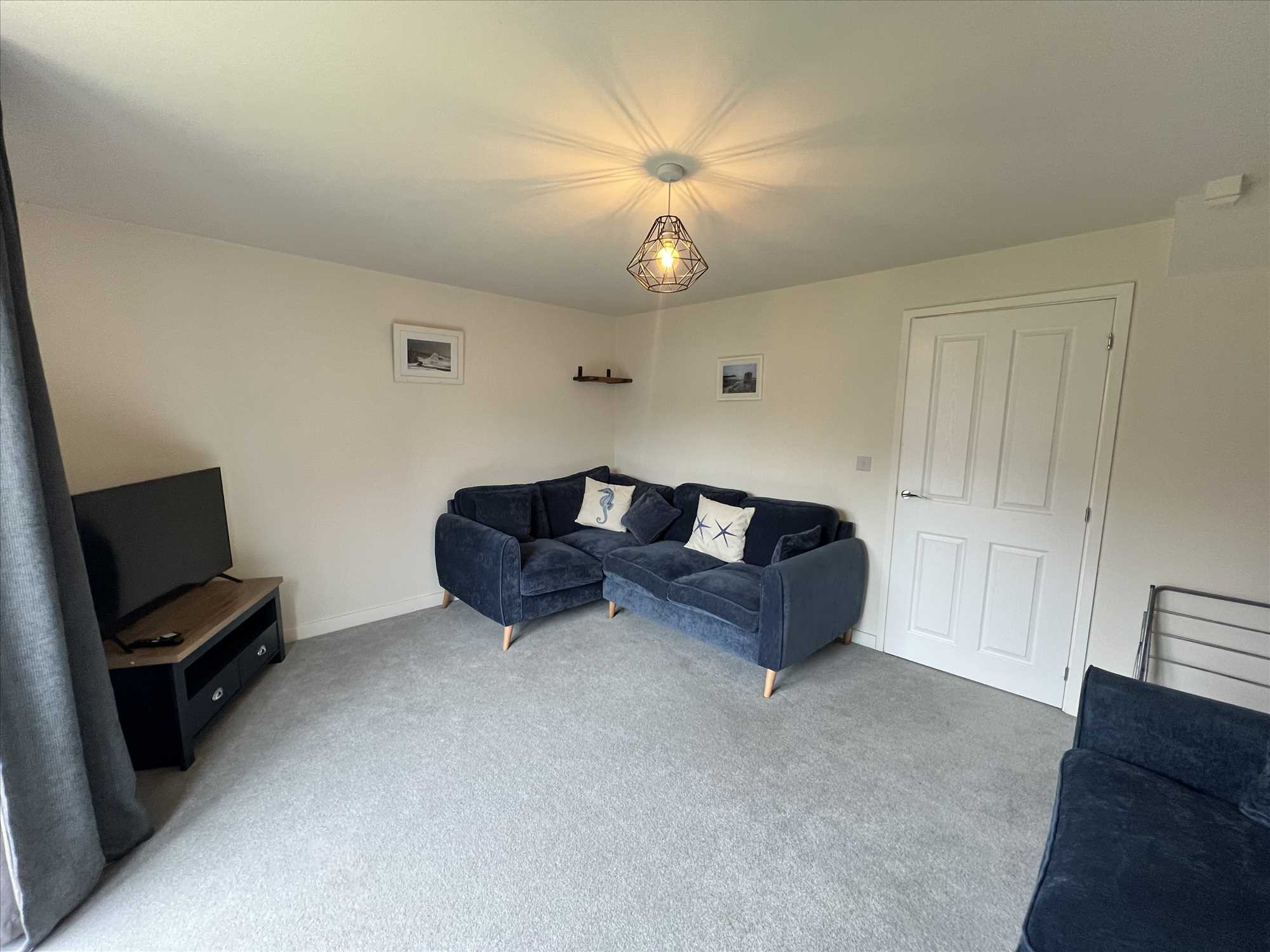 Millfields Drive - Picture 5