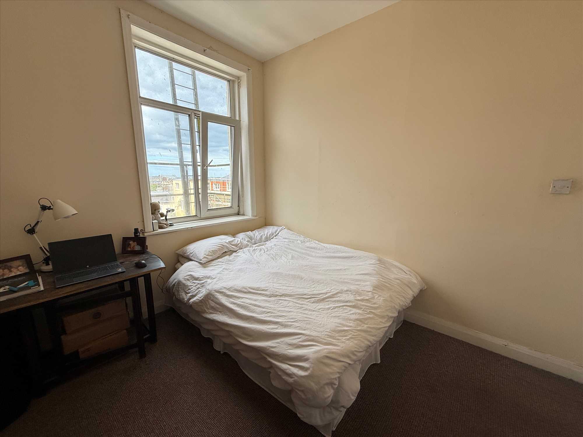 Albion Road - Picture 15