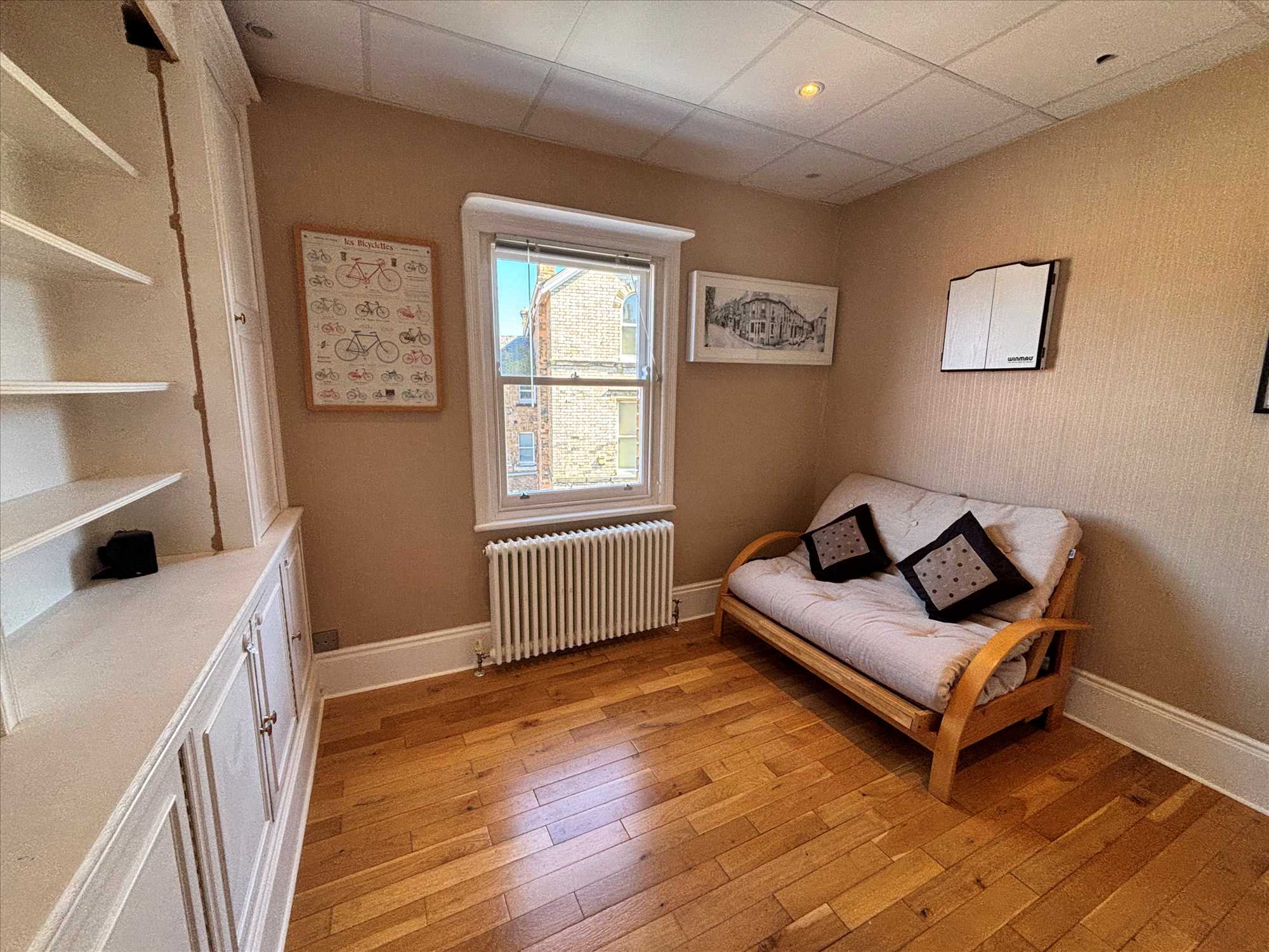 Oriel Crescent - Picture 12