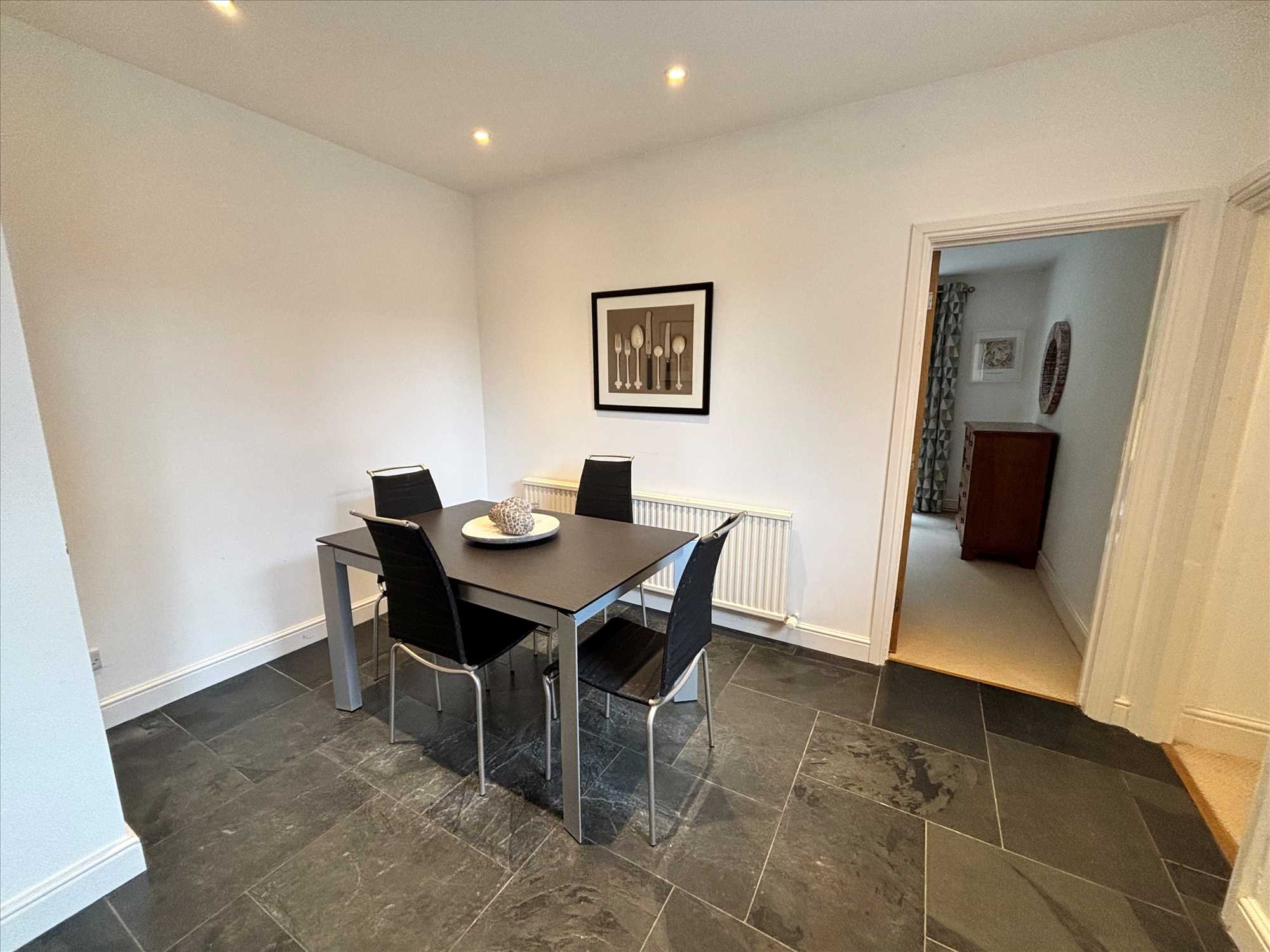 Weldon Court - Picture 10