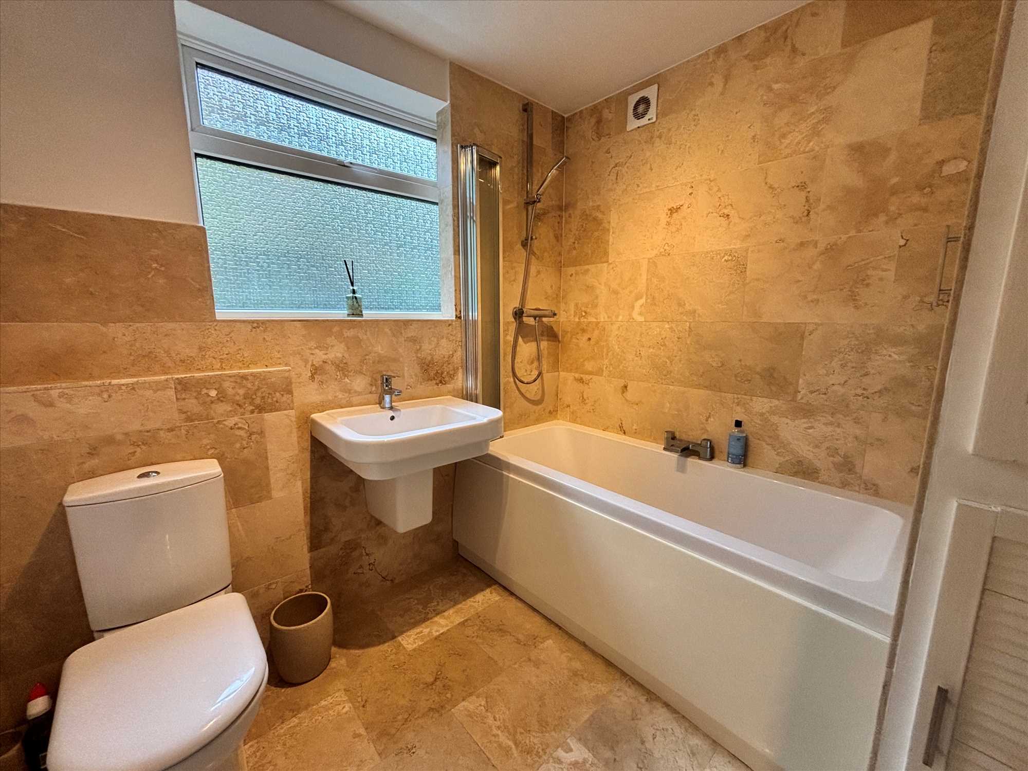 Weldon Court - Picture 19