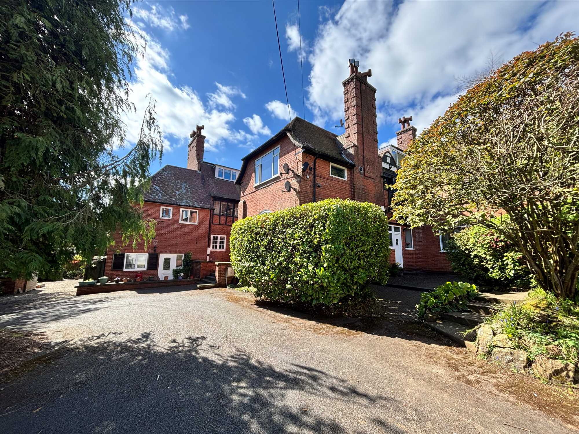 Weldon Court - Picture 25