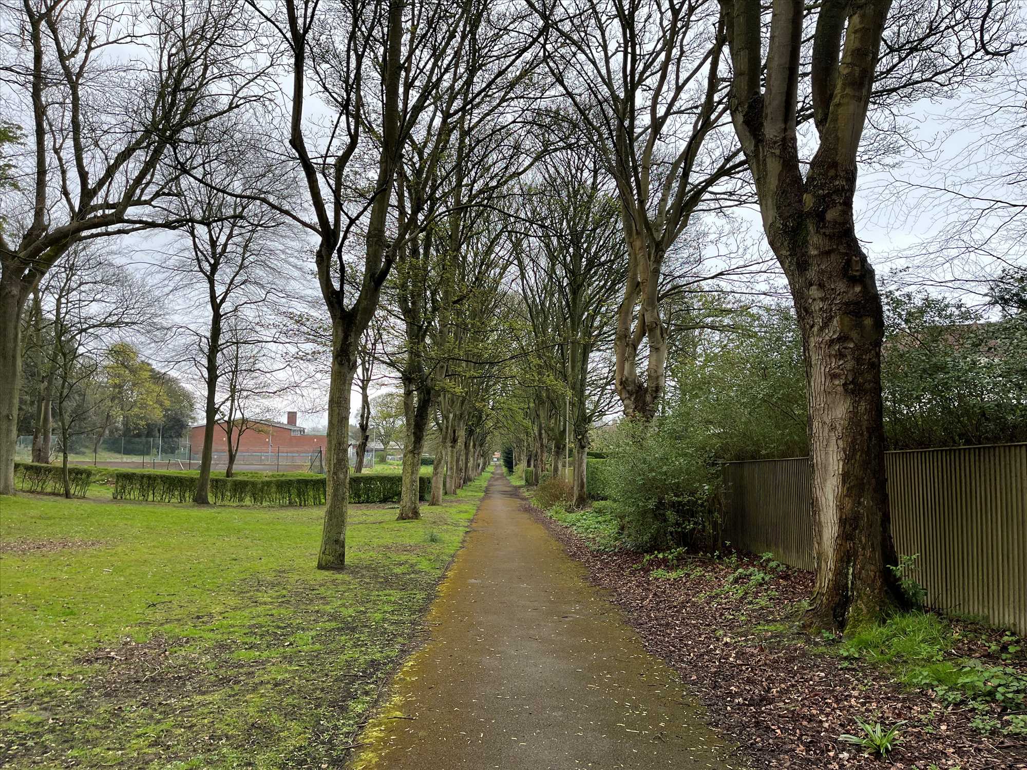 Weldon Court - Picture 26