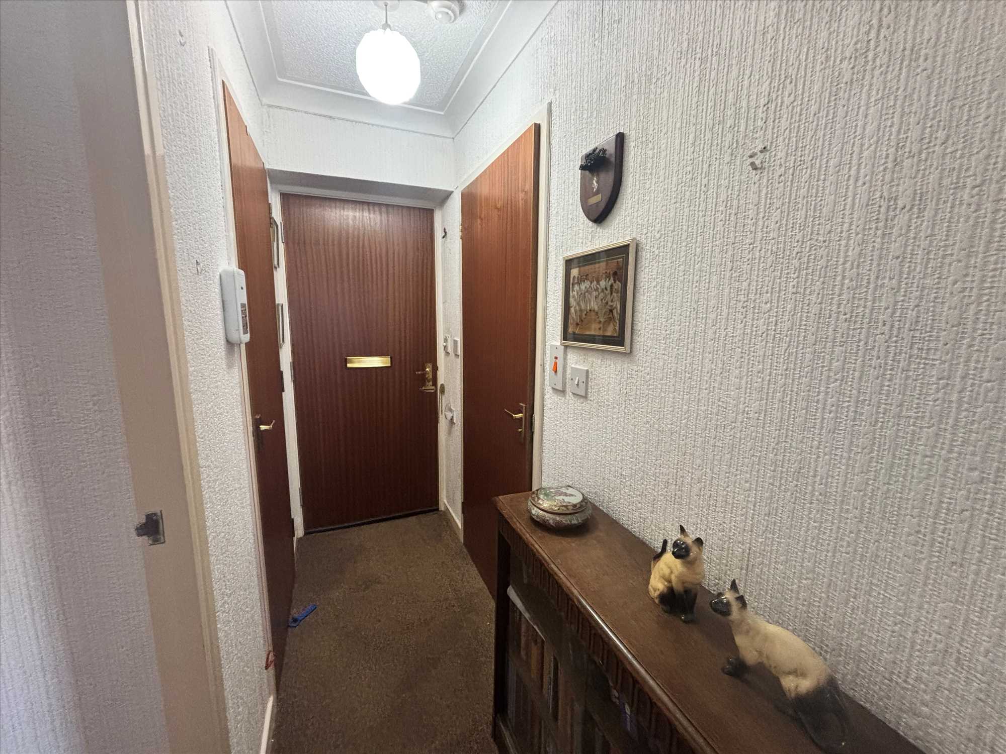 Homecrest House - Picture 2