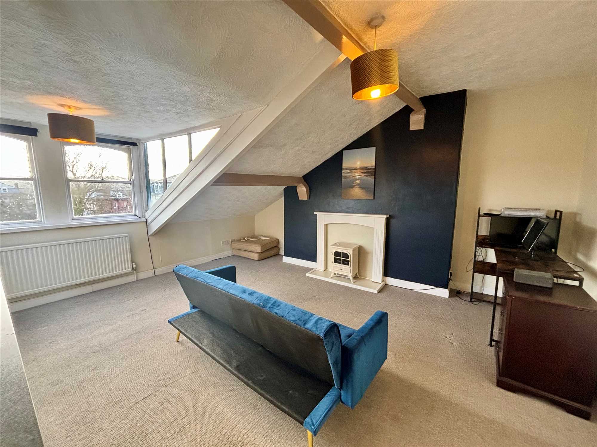 Richmond Court - Picture 4