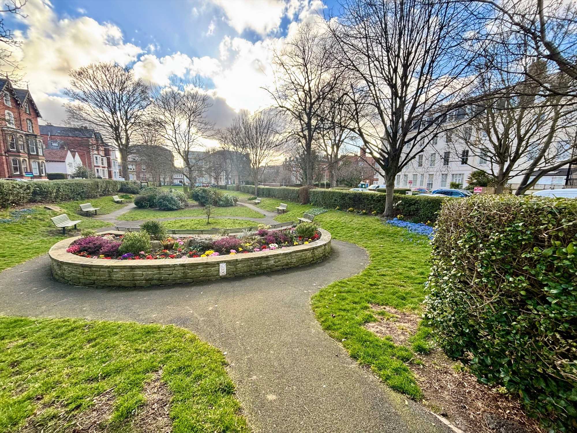 Richmond Court - Picture 12