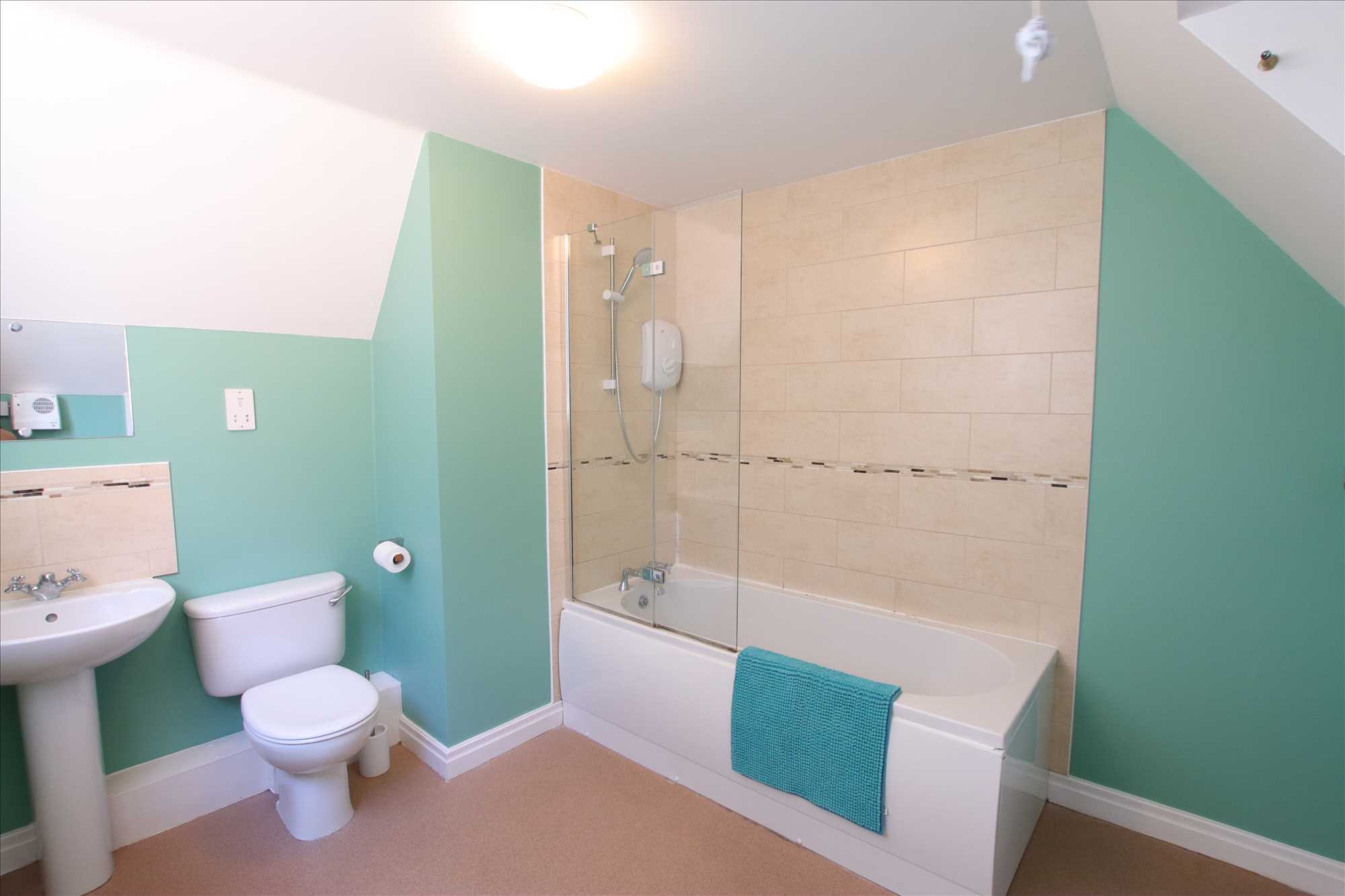 May Lodge - Picture 9
