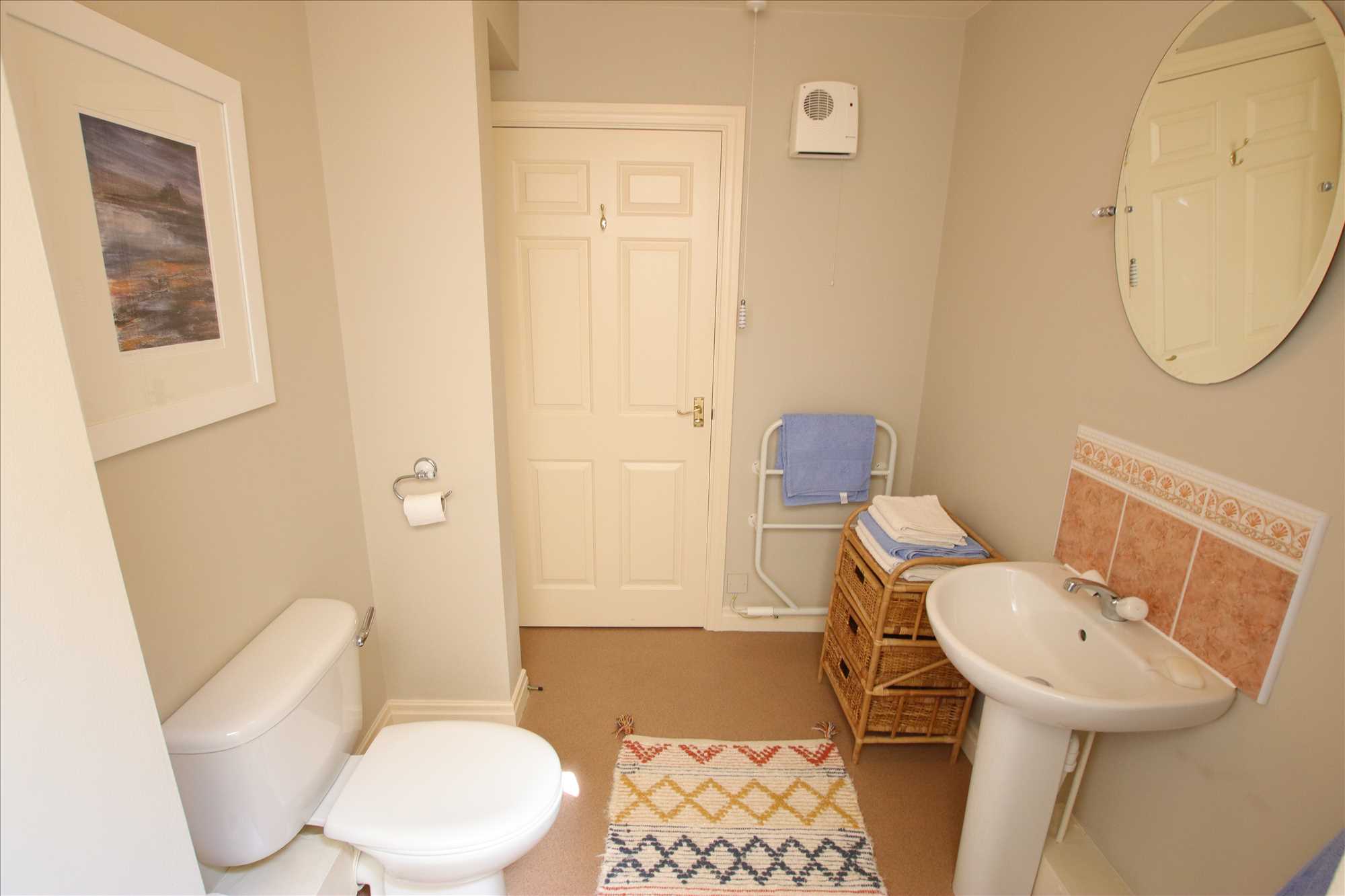 May Lodge - Picture 14