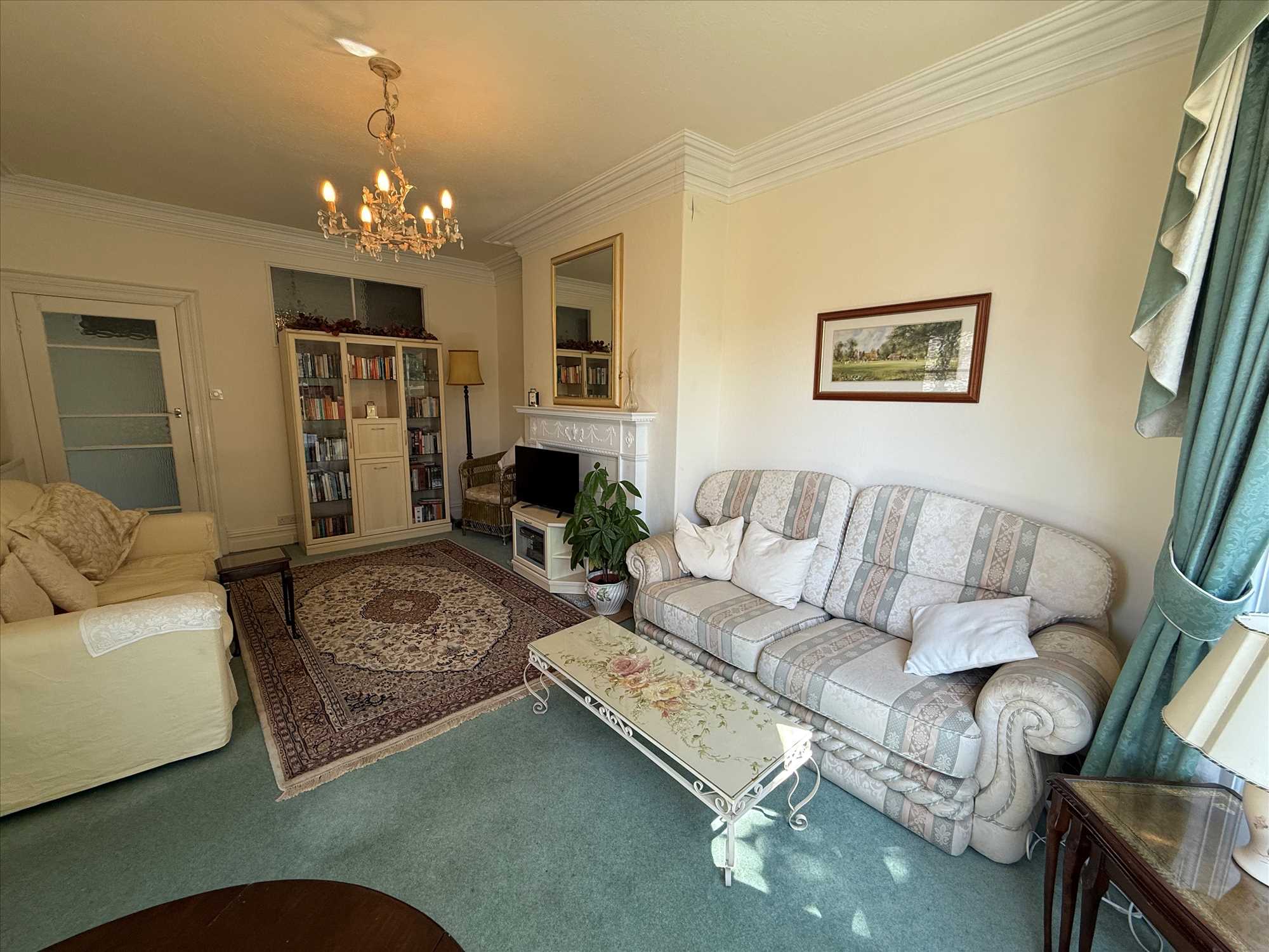 Oriel Crescent - Picture 10