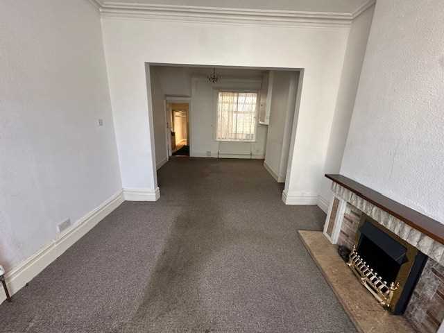 St Johns Road - Picture 2