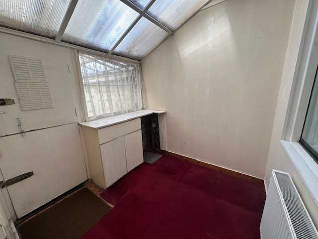 St Johns Road - Picture 5