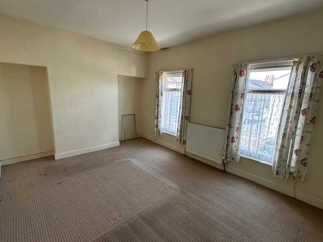 St Johns Road - Picture 6