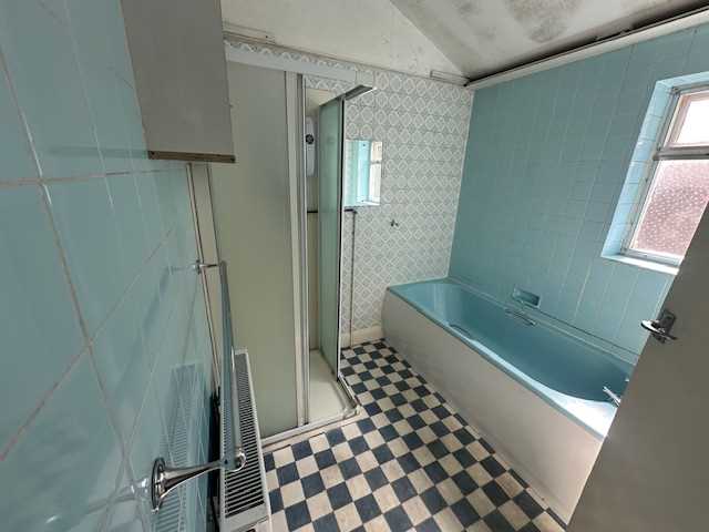 St Johns Road - Picture 10