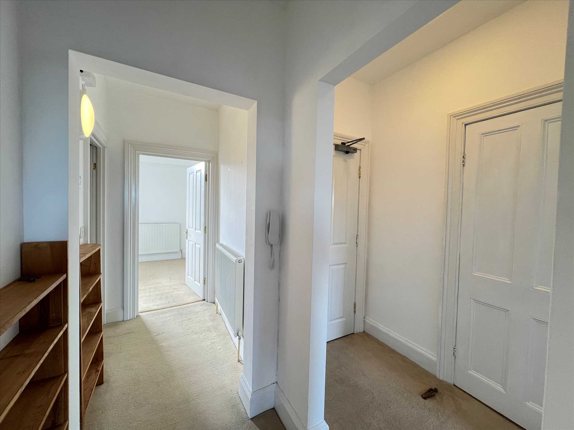 The Crescent - Picture 9