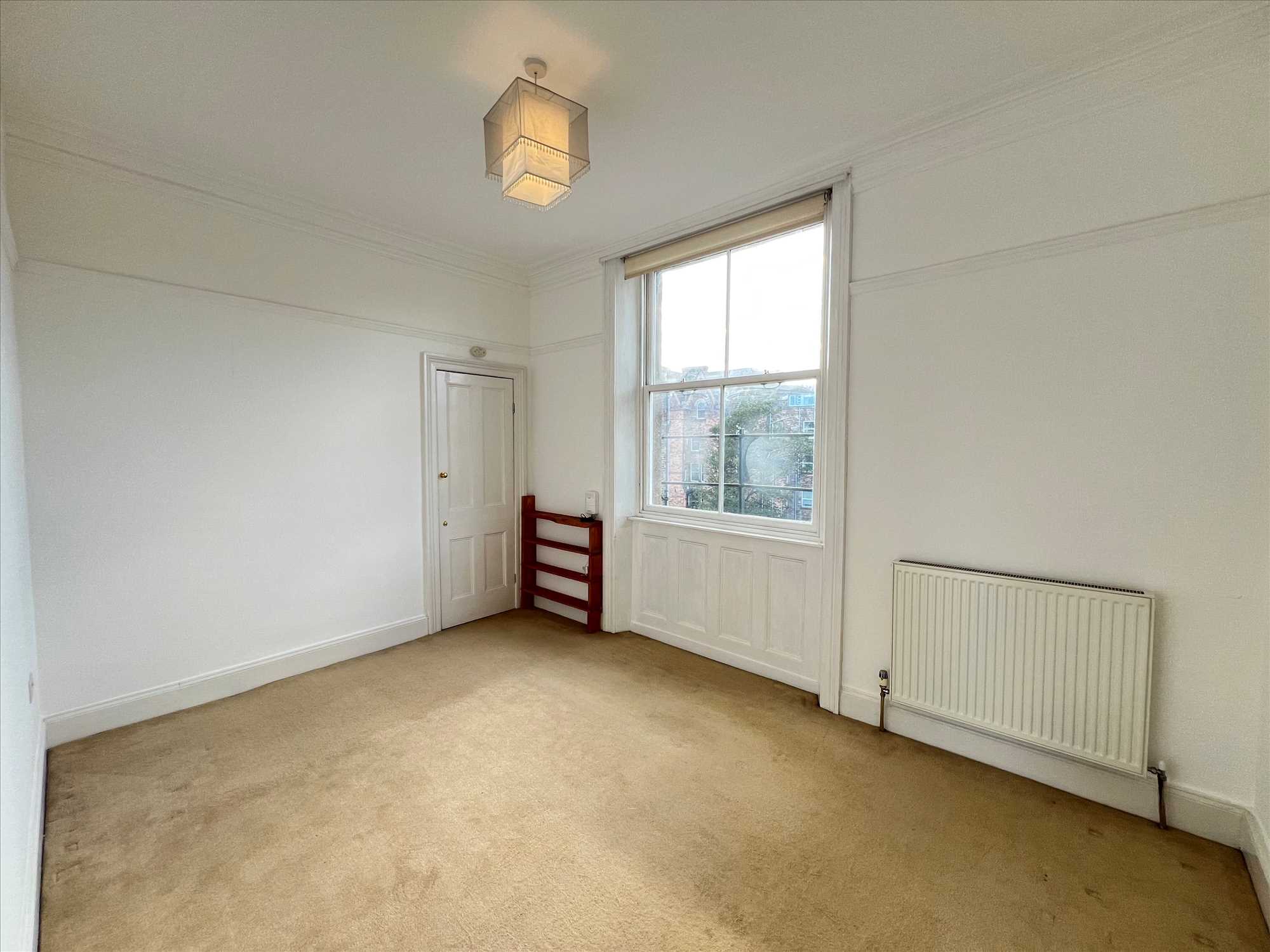 The Crescent - Picture 12