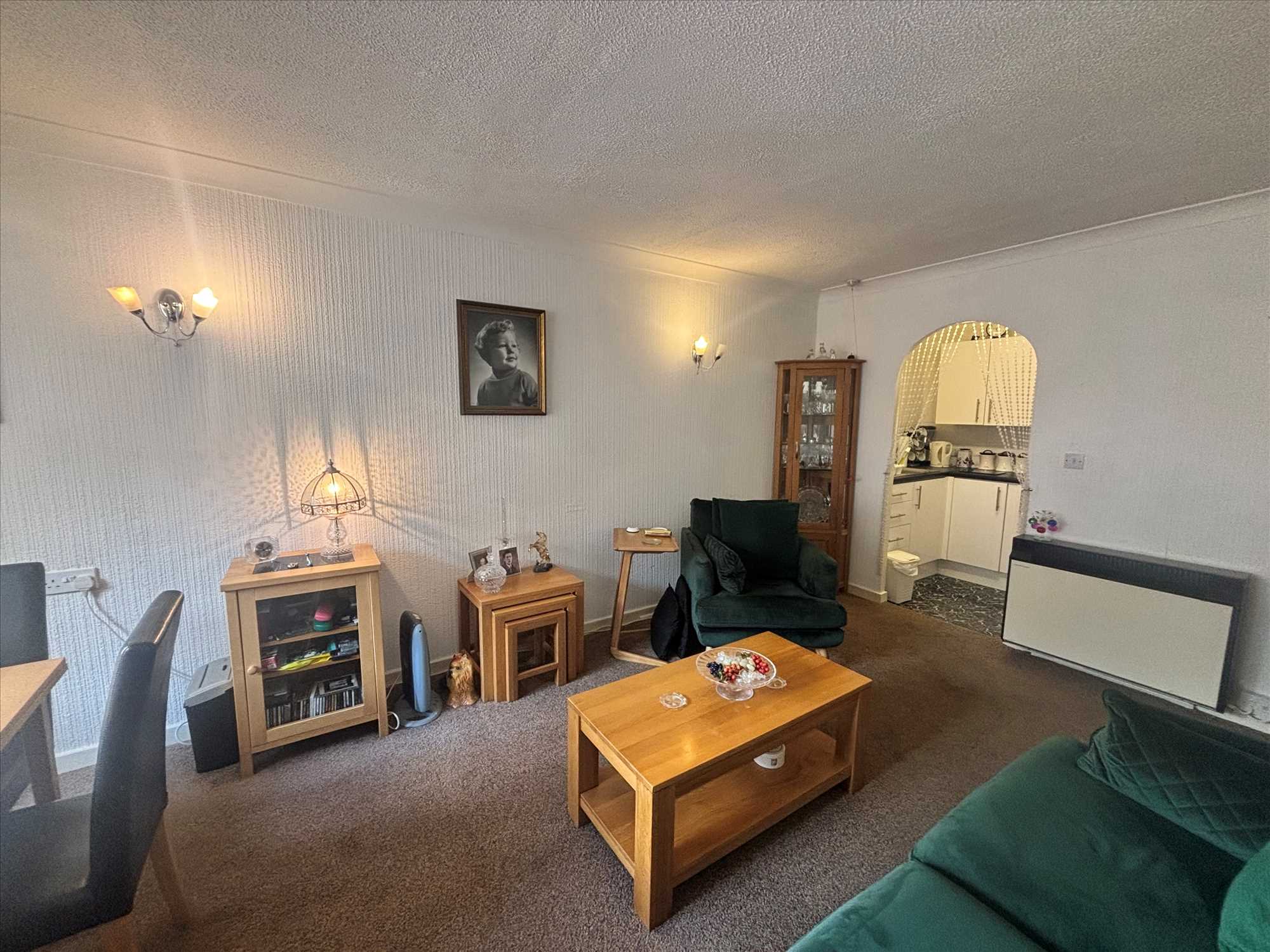 Homecrest House - Picture 3