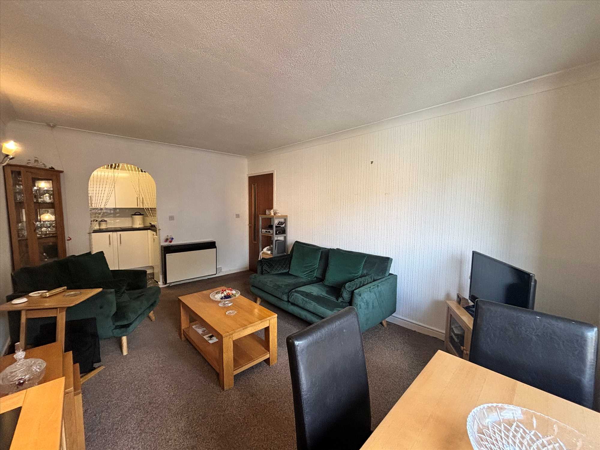 Homecrest House - Picture 5