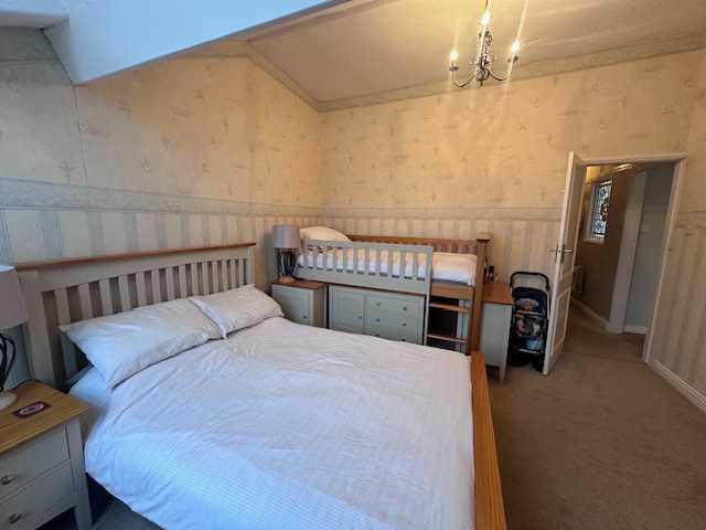 Esplanade - Picture 10