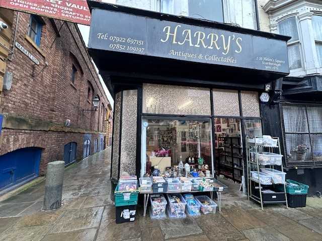 St Helens Square - Picture 1